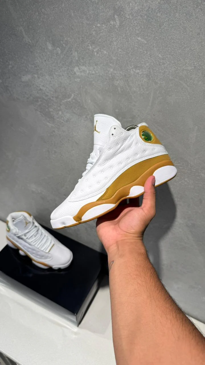 JORDAN RETRO 13 BLANCA DORADA - Image 7
