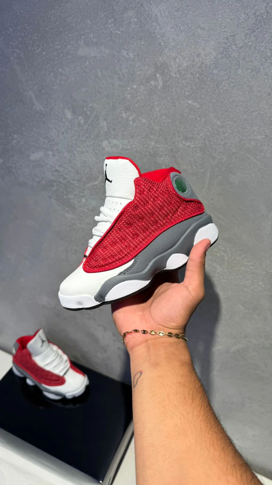 JORDAN RETRO 13 NIÑO BLANCA ROJA - Image 6