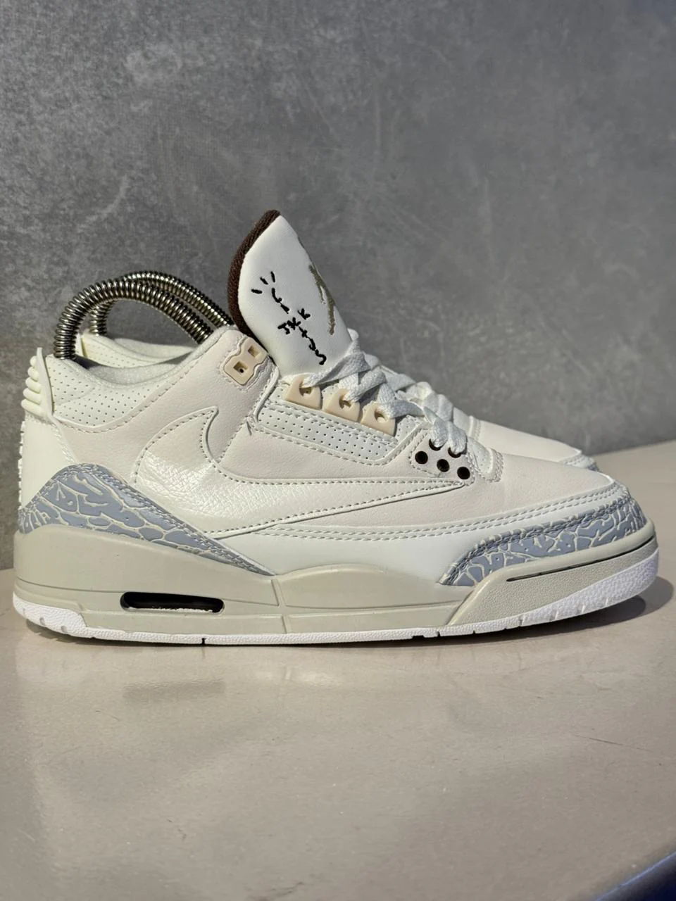 JORDAN RETRO 3 BEIGE - Image 5
