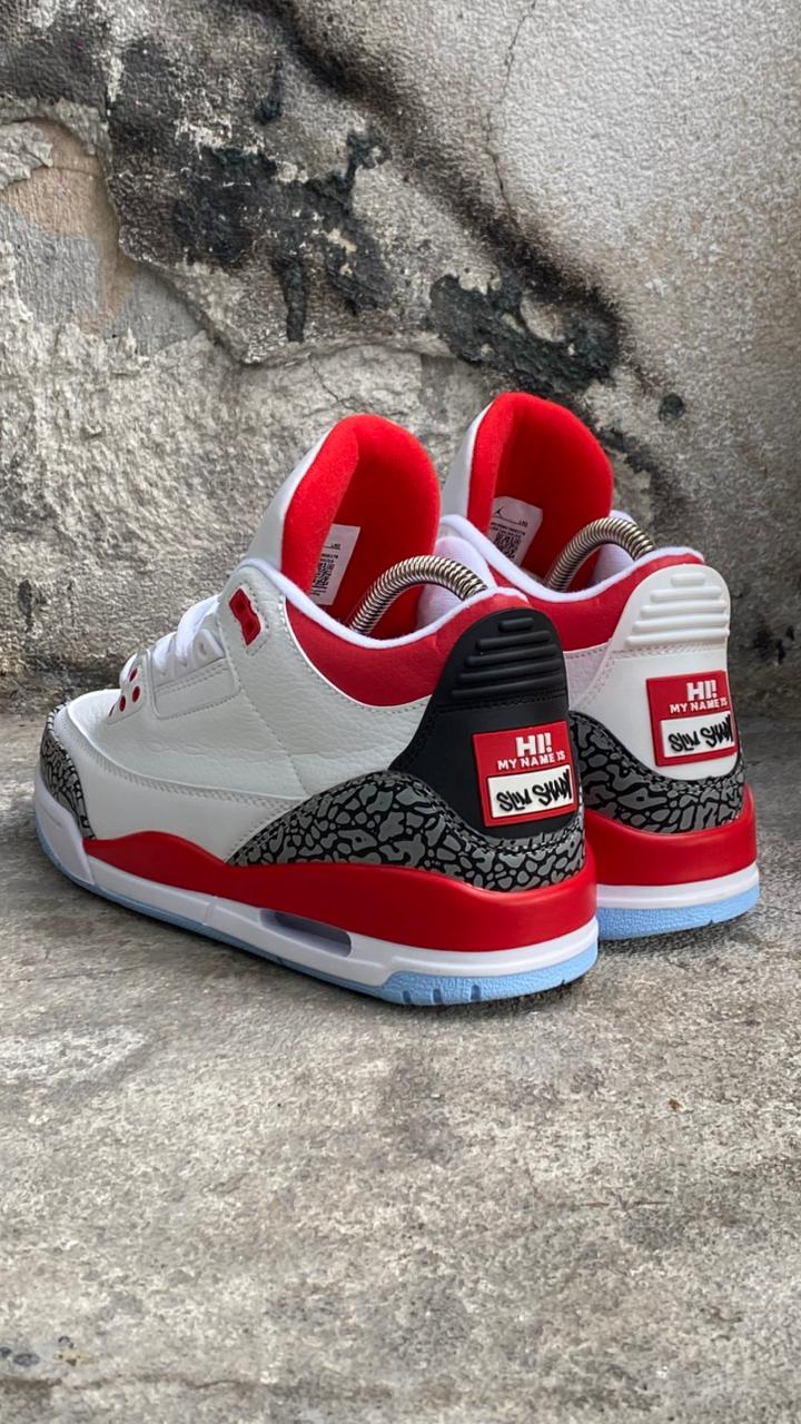 JORDAN RETRO 3 BLANCA GRIS ROJA - Image 3
