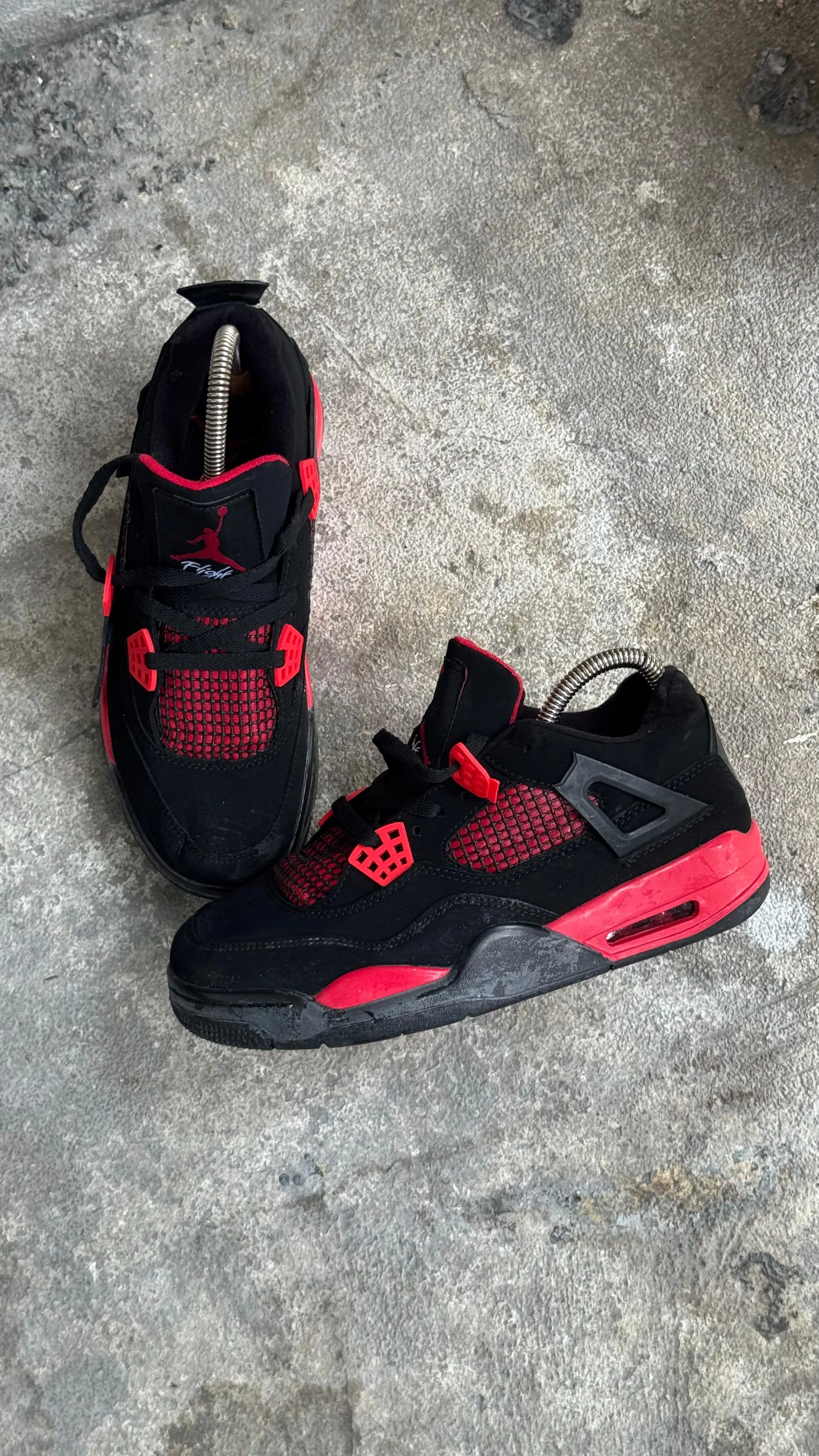 JORDAN RETRO 4 NEGRA ROJA PROMO - Image 3