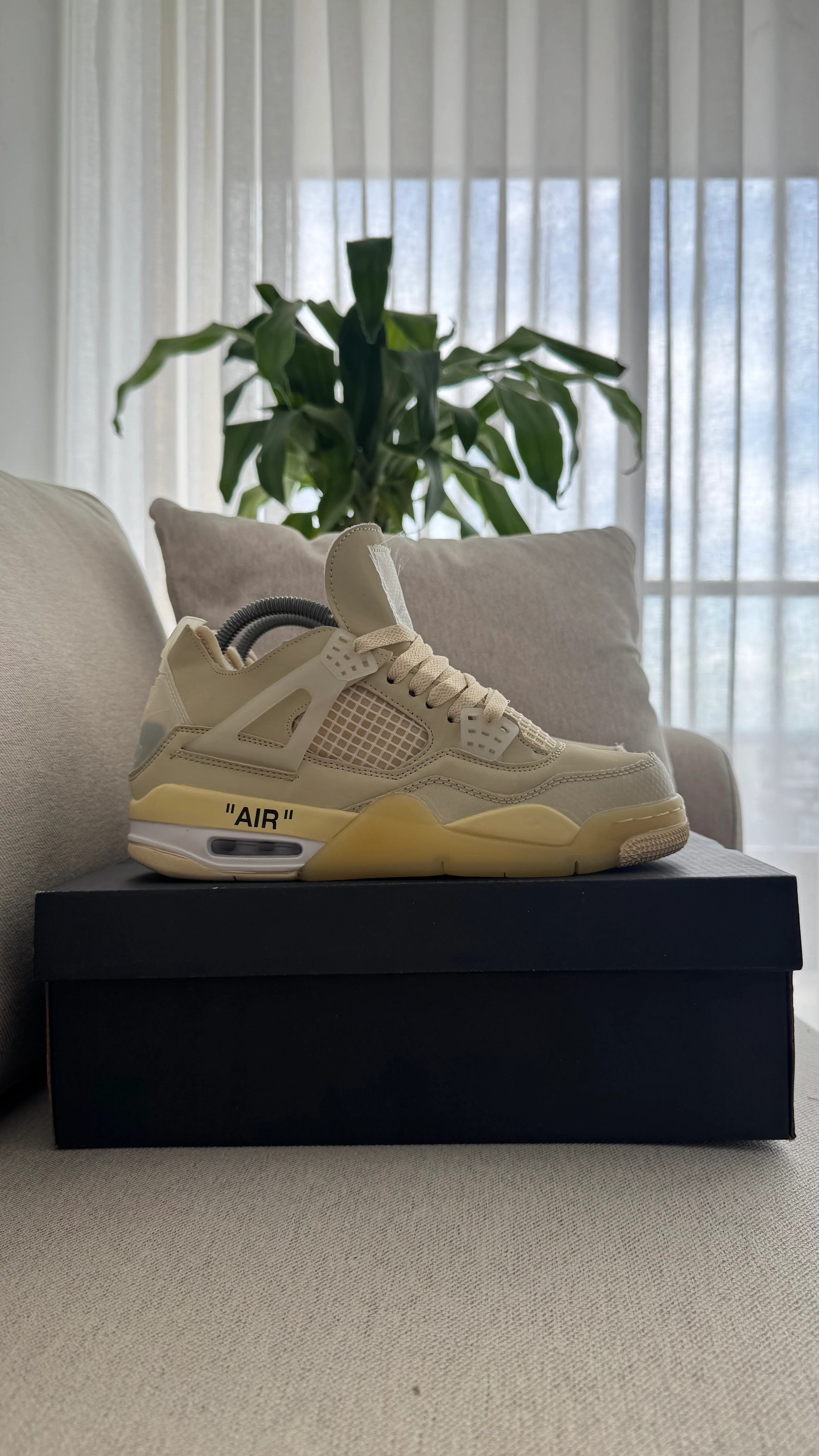 JORDAN RETRO 4 NEYMAR