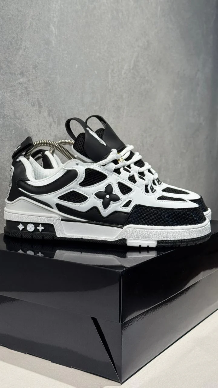 LOUIS VUITTON SKATE NEGRO CON BLANCO - Image 3