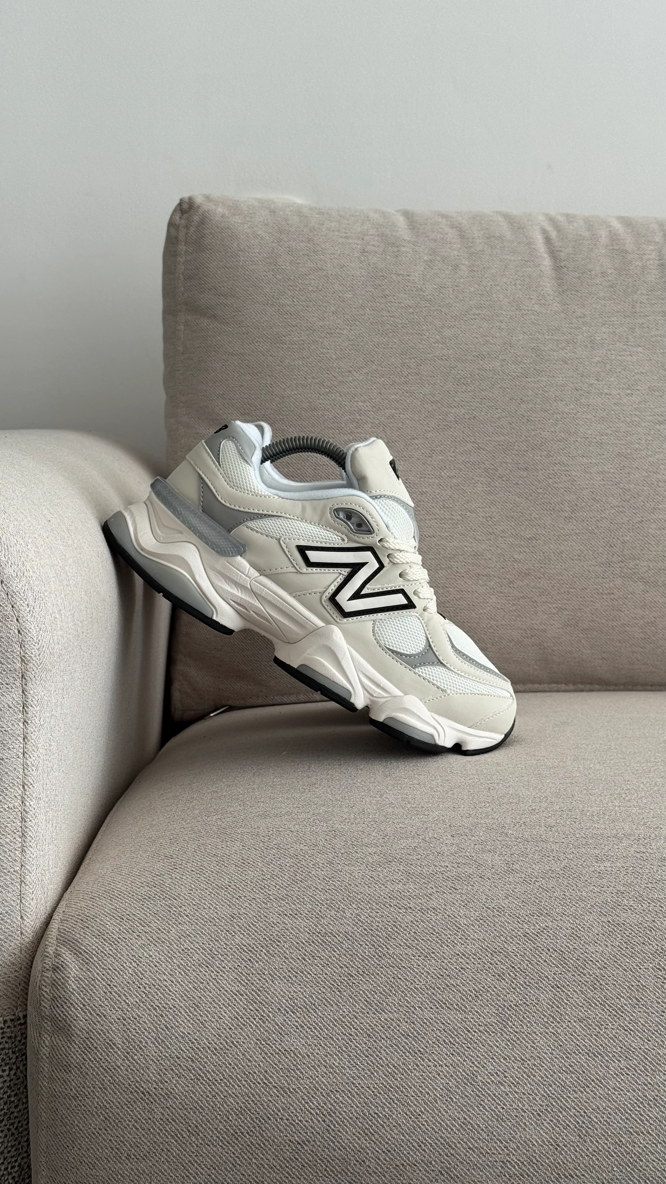 NEW 9060 BLANCO GRIS NEGRO - Image 8