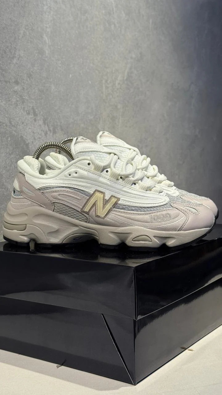 NEW BALANCE 1000 BLANCO LILA - Image 2