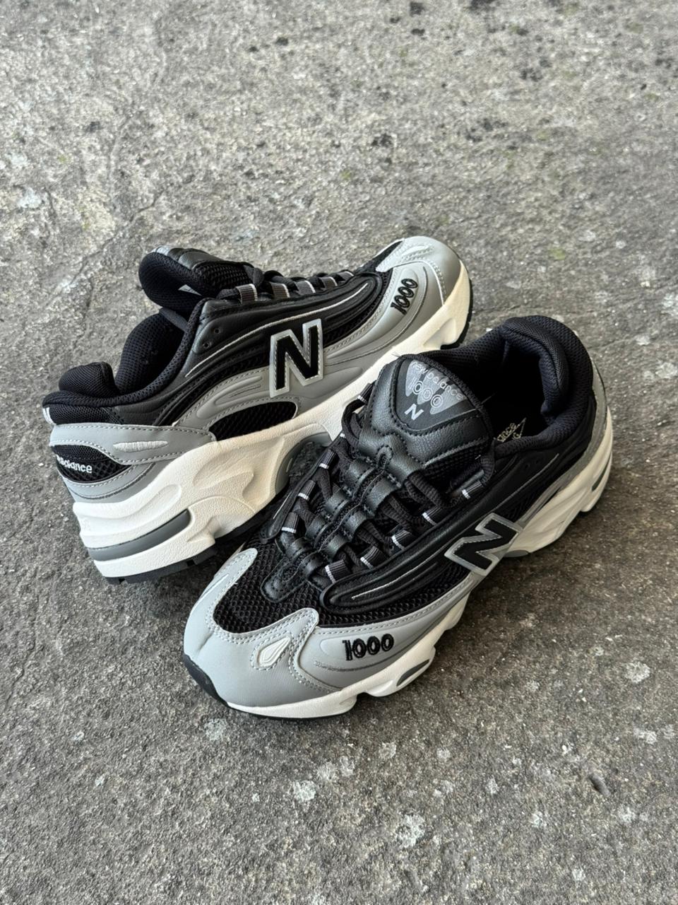 NEW BALANCE 1000GRIS BLANCO - Image 3