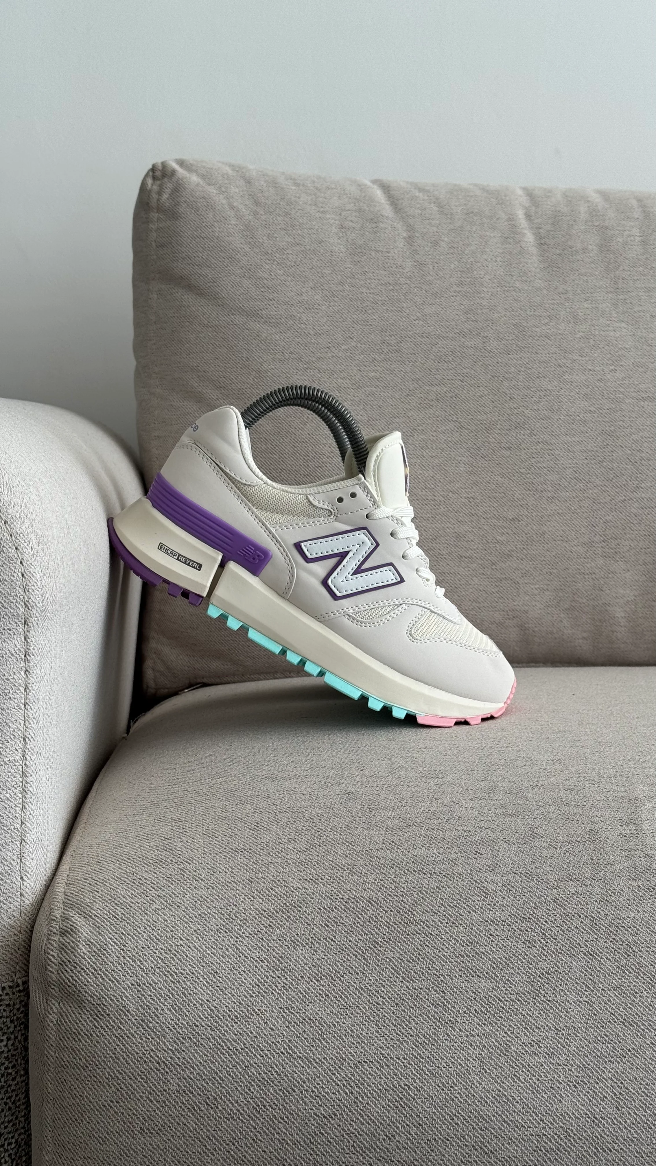 NEW BALANCE 1300 BLANCO MORADO - Image 8