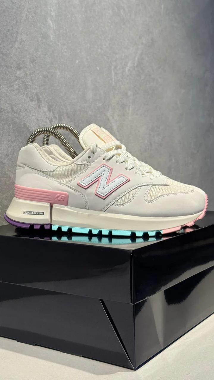 NEW BALANCE 1300 BLANCO ROSADO - Image 5