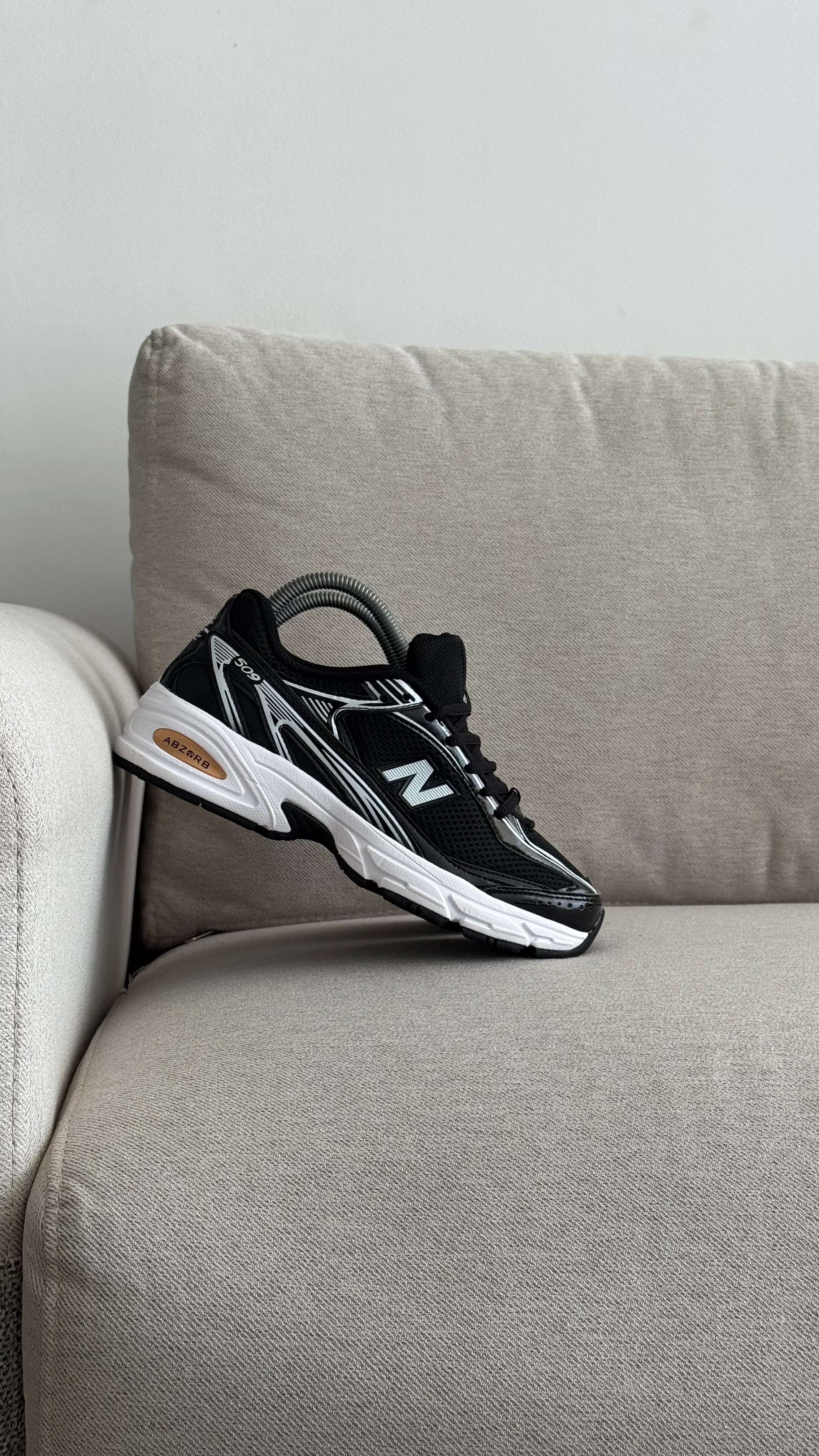 NEW BALANCE 509 NEGRO - Image 8