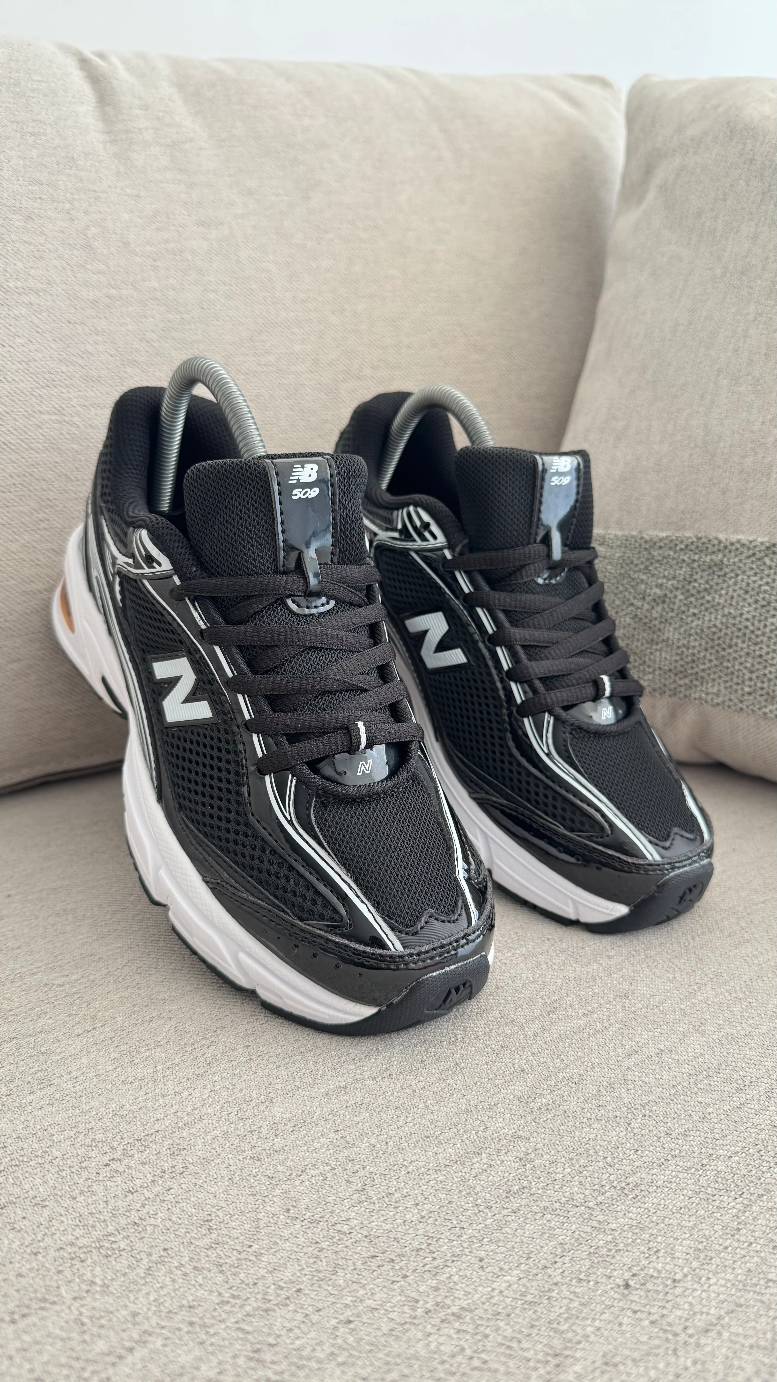 NEW BALANCE 509 NEGRO - Image 9