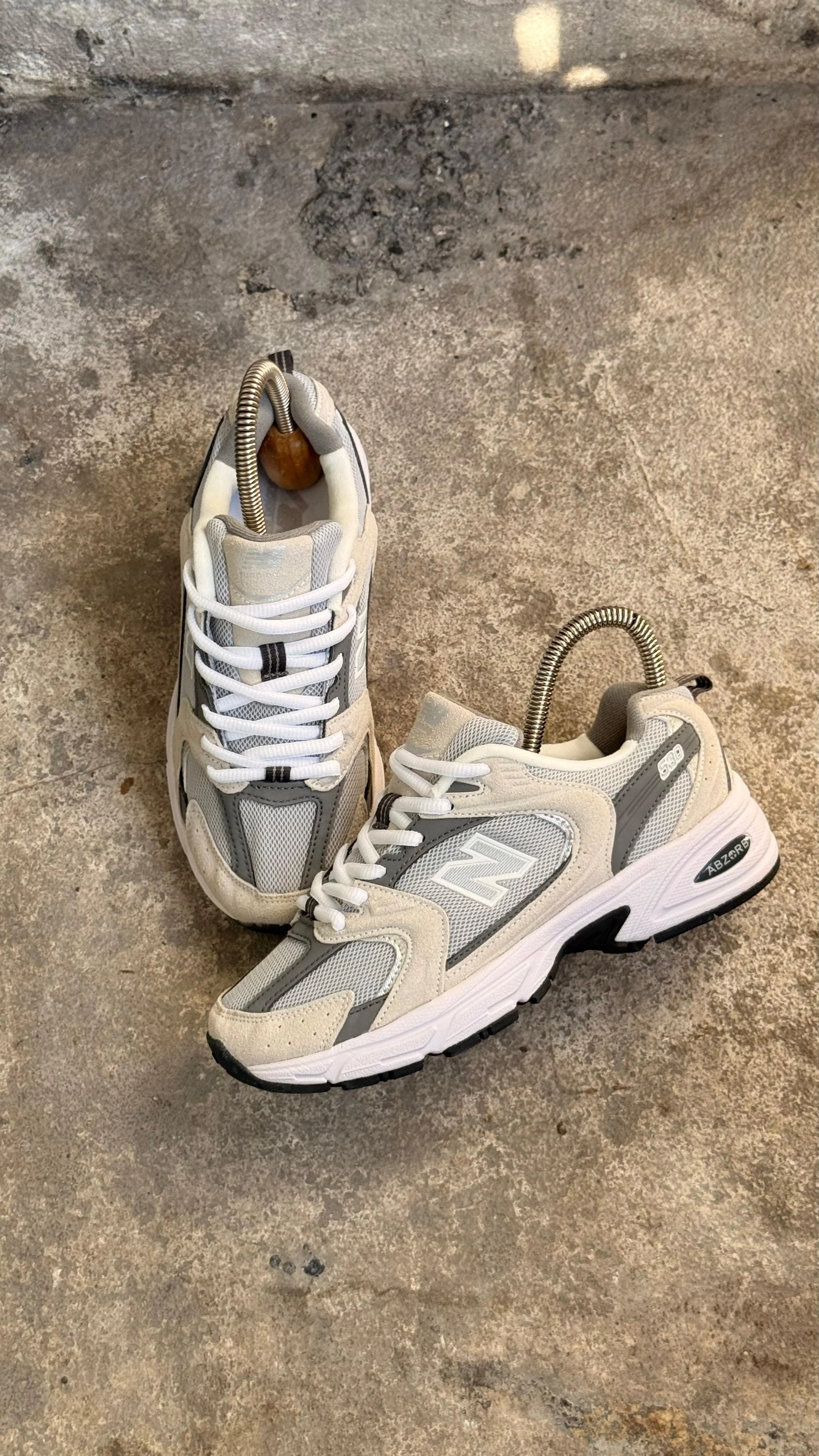 NEW BALANCE 530 BLANCO GRIS BEIGE - Image 3