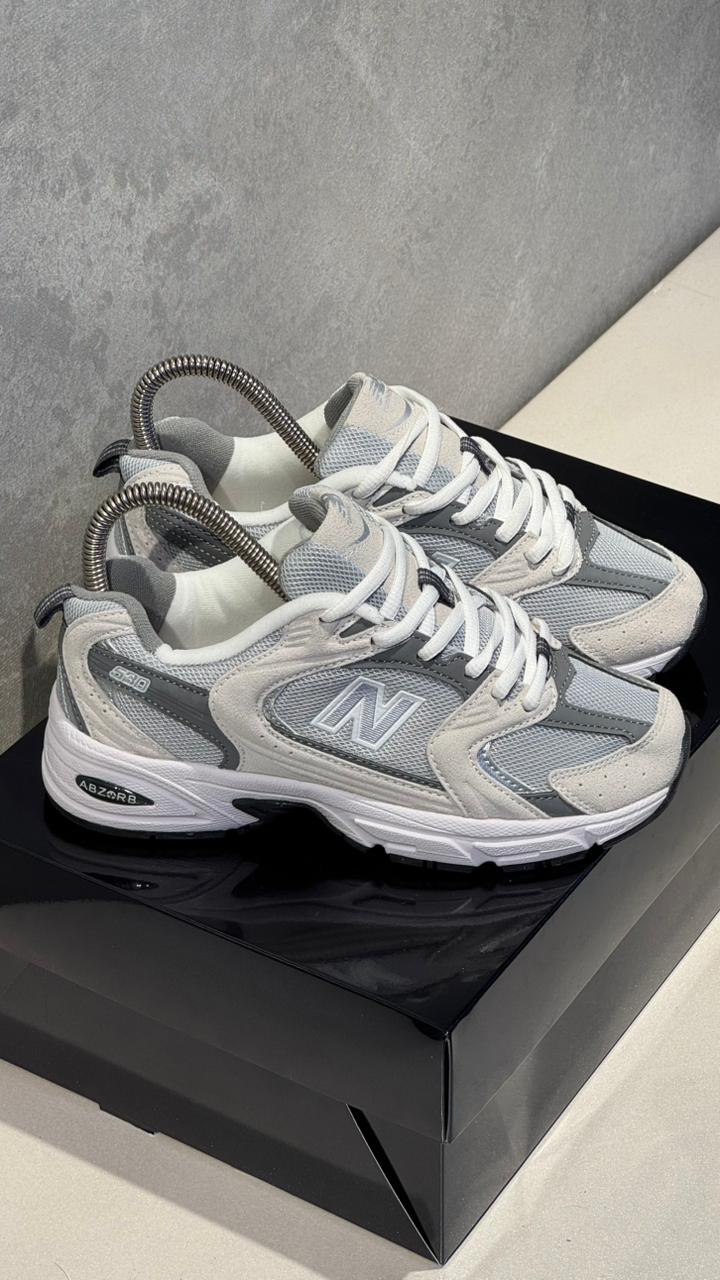 NEW BALANCE 530 BLANCO GRIS BEIGE - Image 4