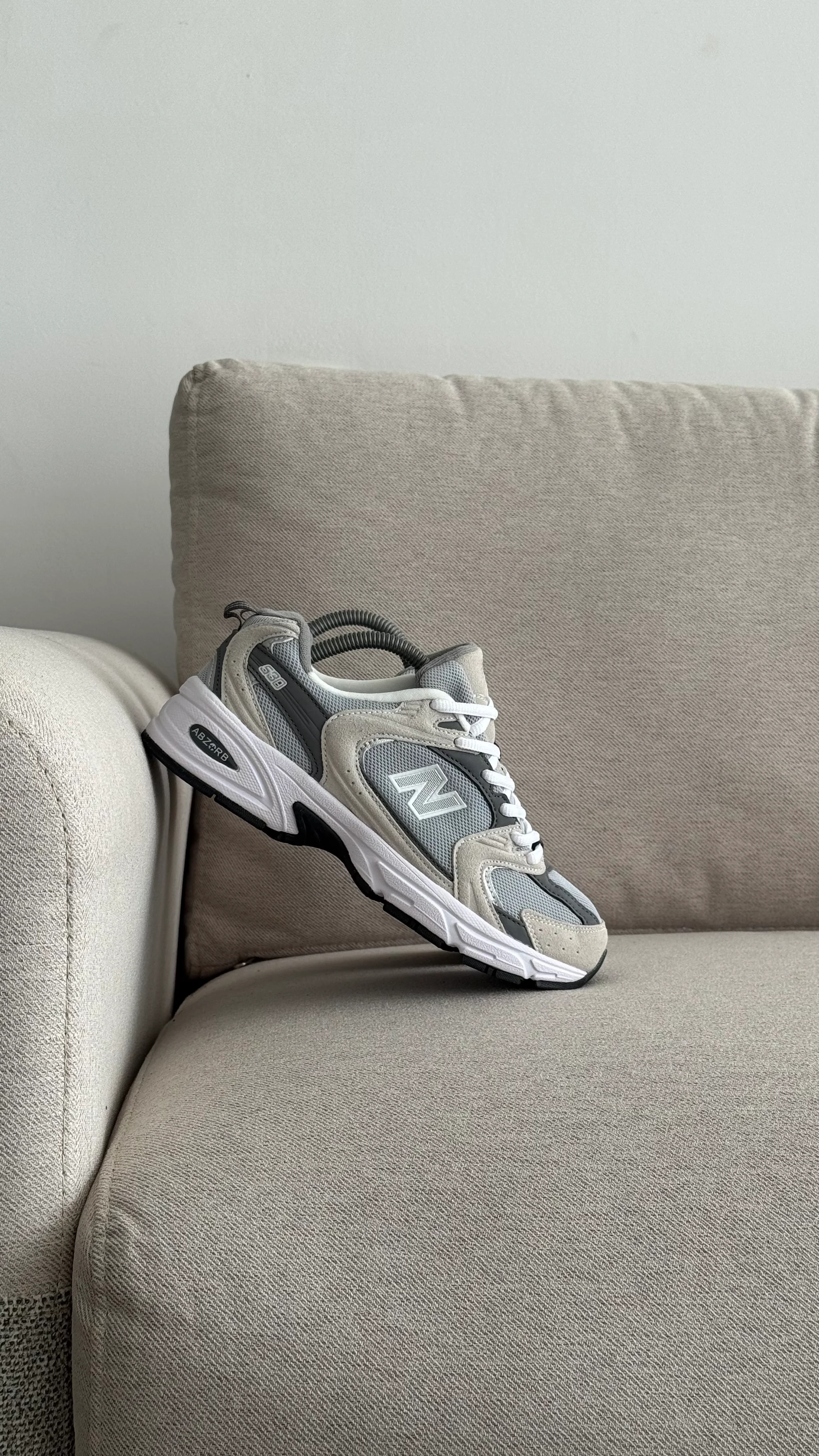 NEW BALANCE 530 BLANCO GRIS BEIGE - Image 8