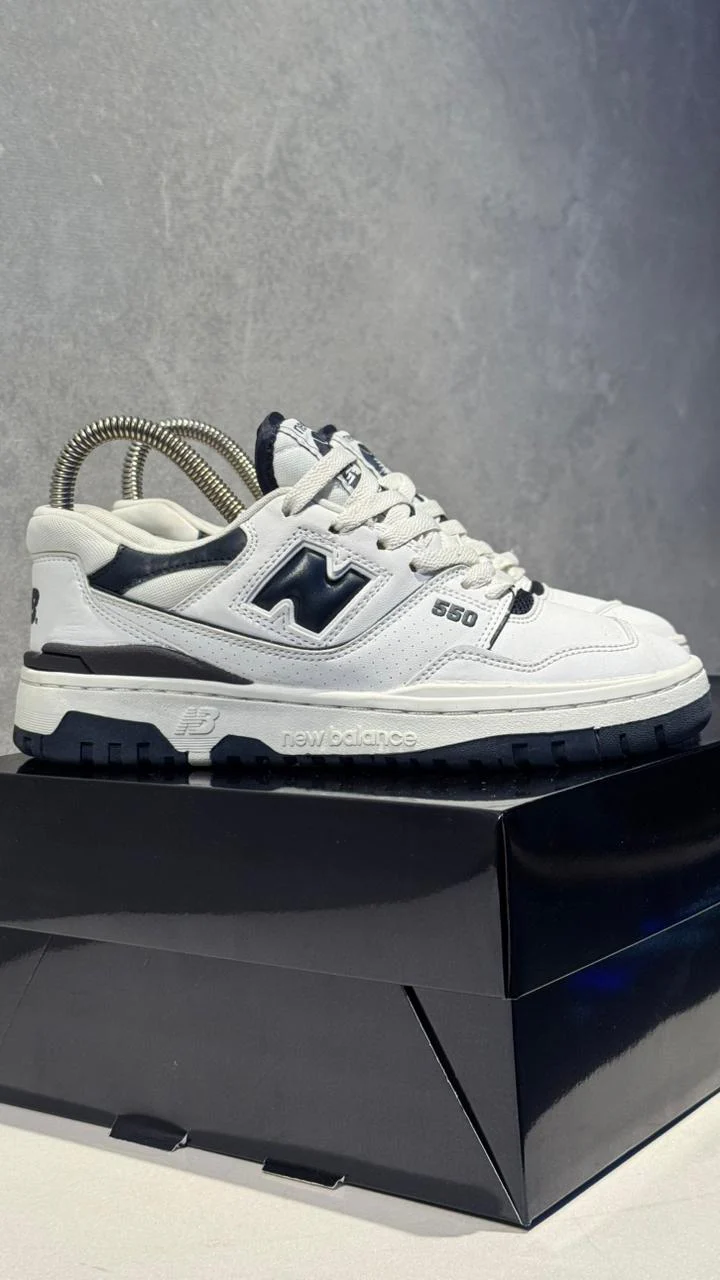 NEW BALANCE 550 NEGRO BLANCO PROMO - Image 5