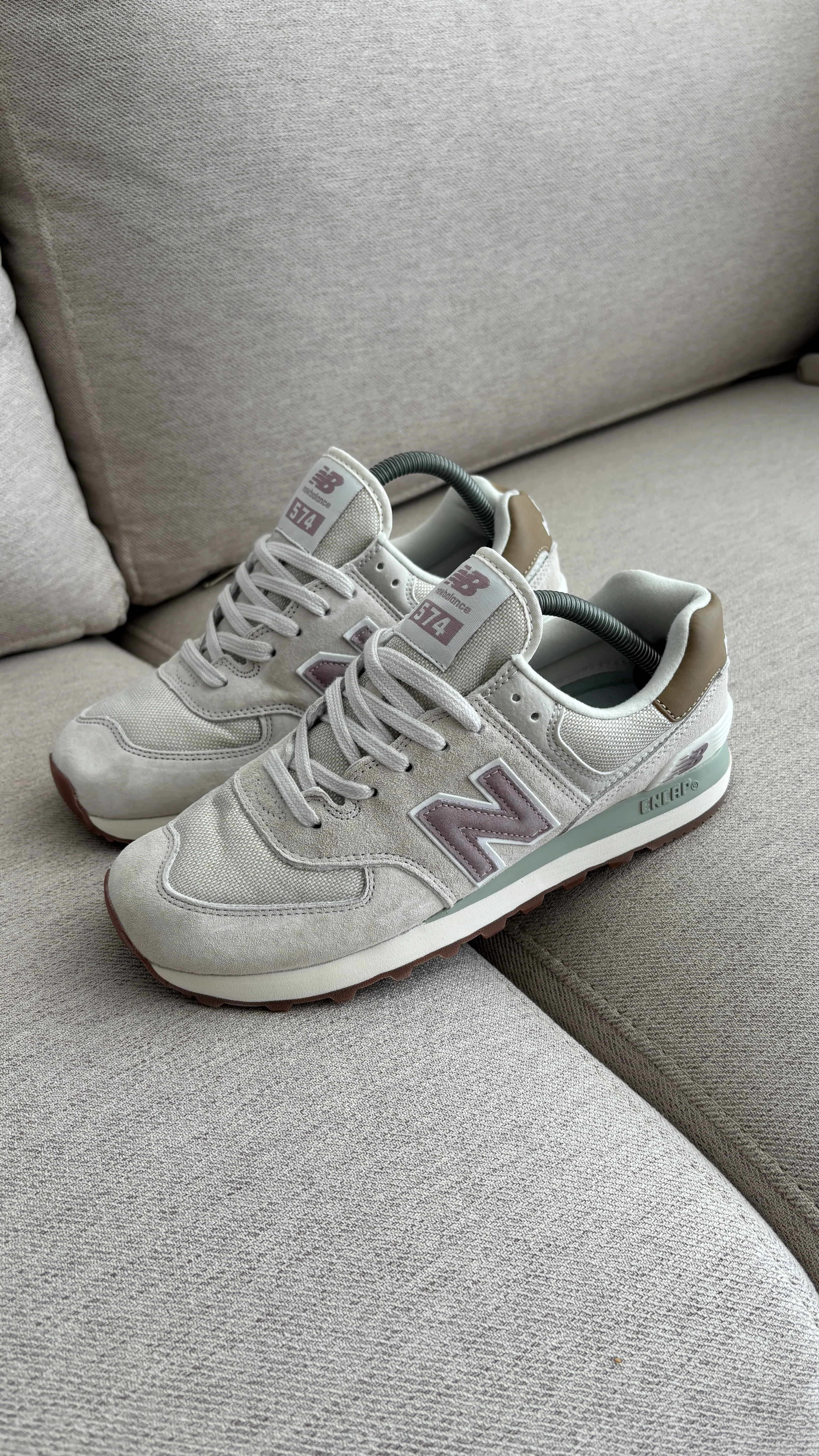 NEW BALANCE 574 GRIS ROSA - Image 7