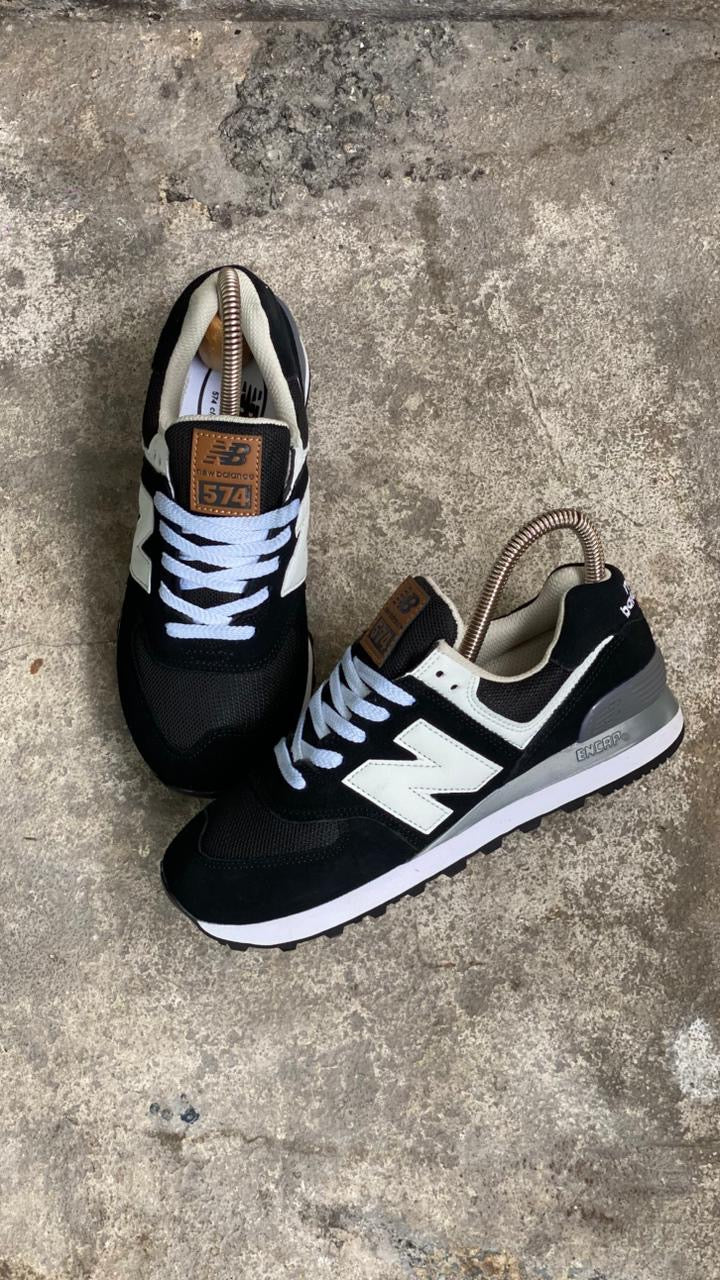 NEW BALANCE  574 NEGRO - Image 3
