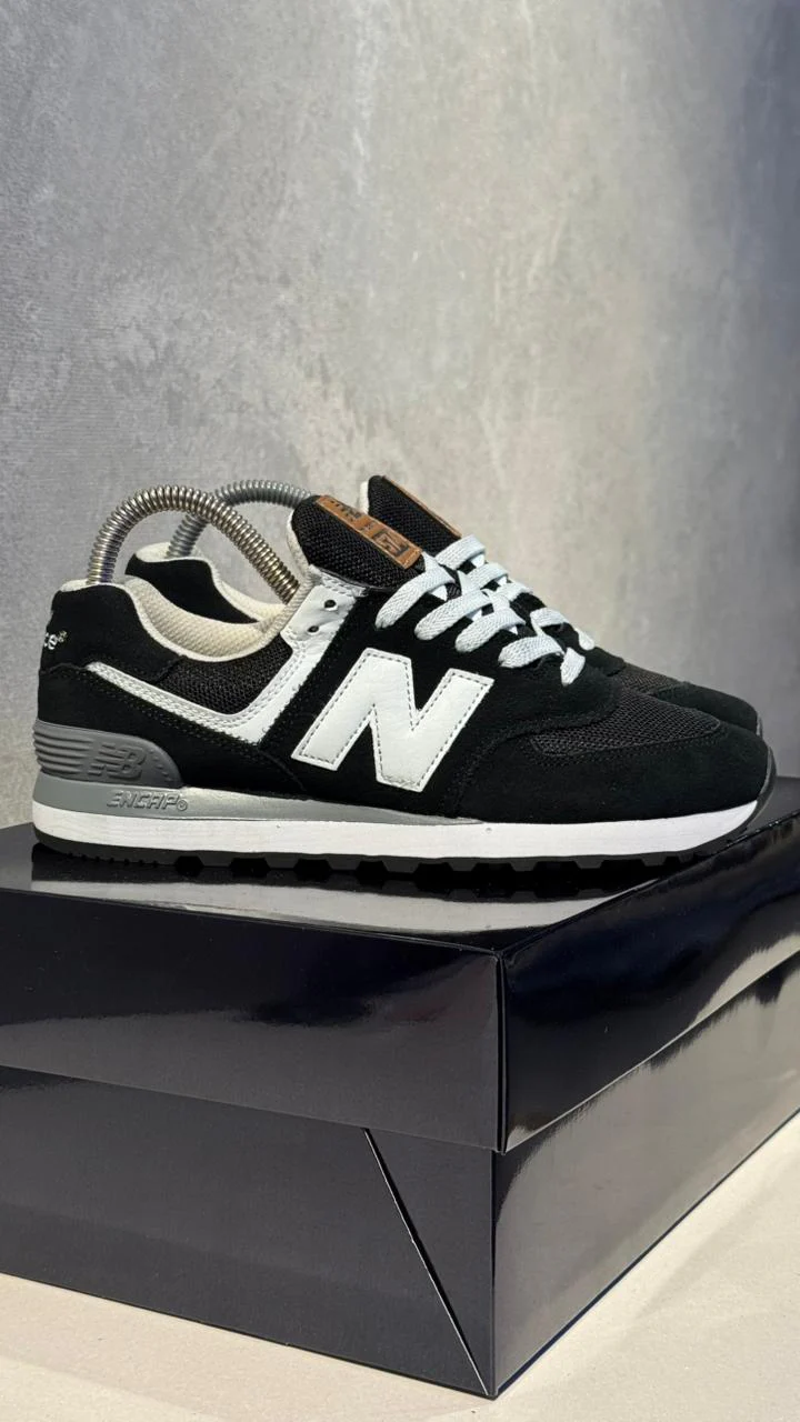 NEW BALANCE  574 NEGRO - Image 4