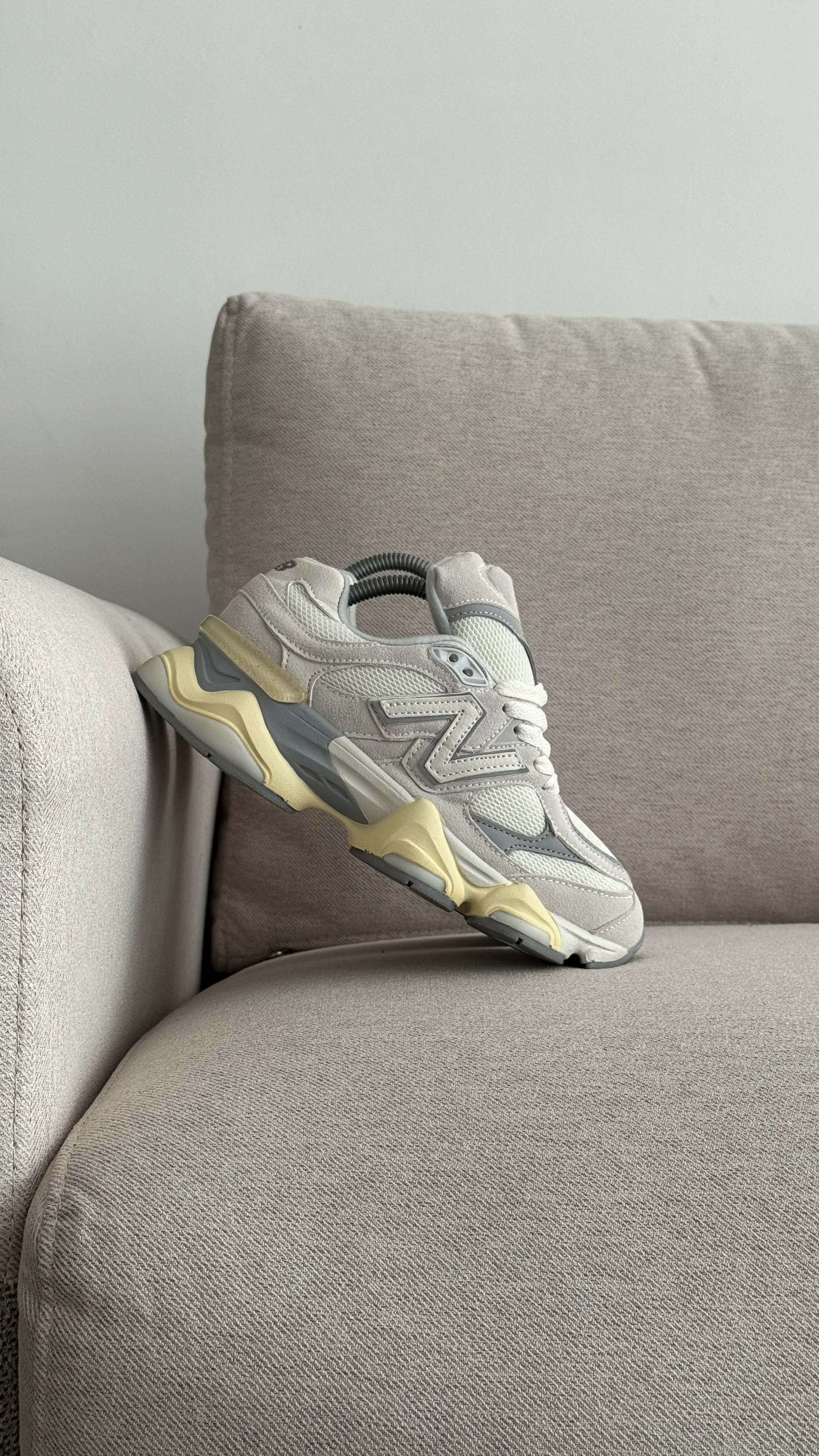NEW BALANCE 9060 BEIGE - Image 6