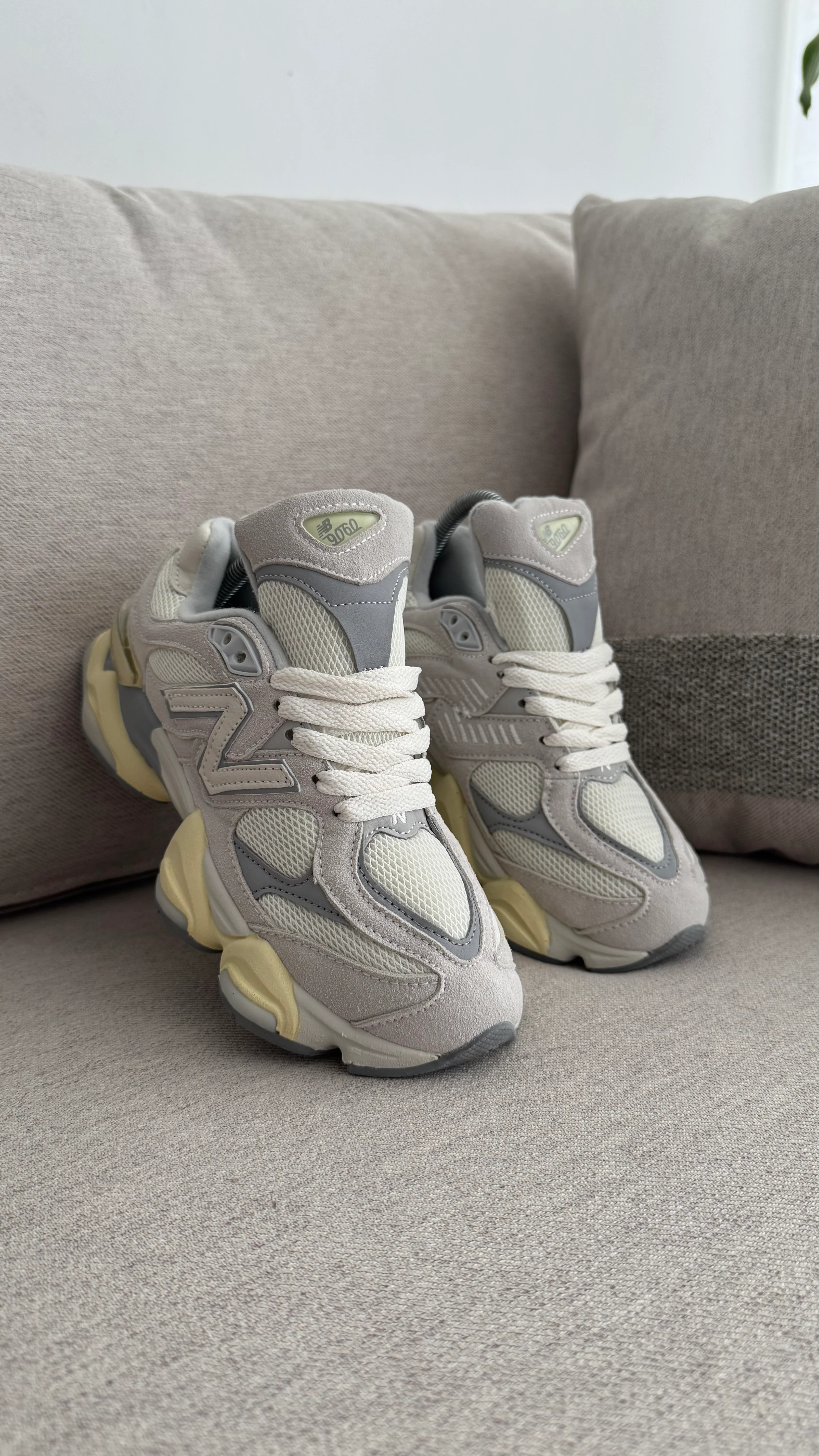NEW BALANCE 9060 BEIGE - Image 7