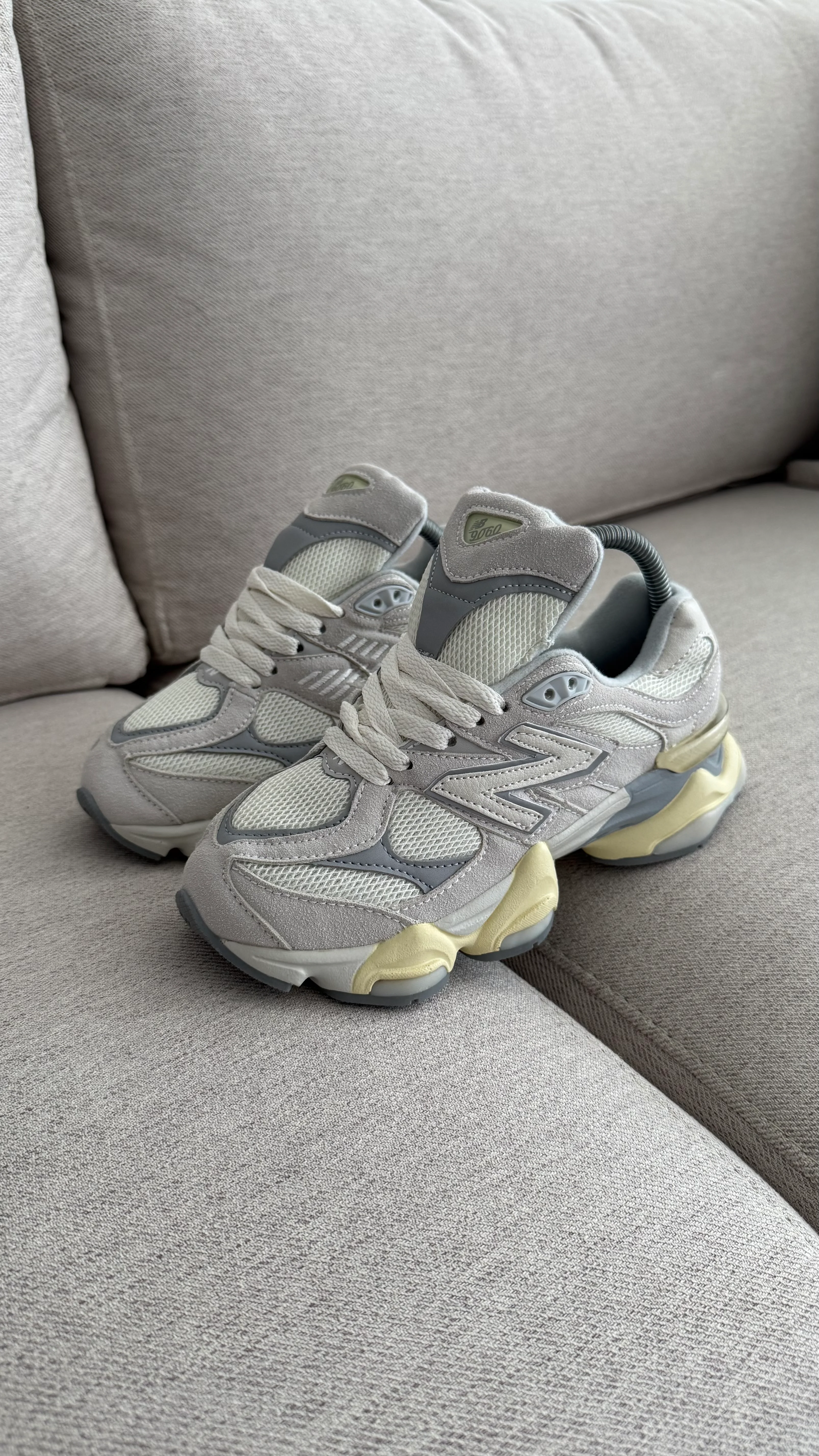 NEW BALANCE 9060 BEIGE - Image 8