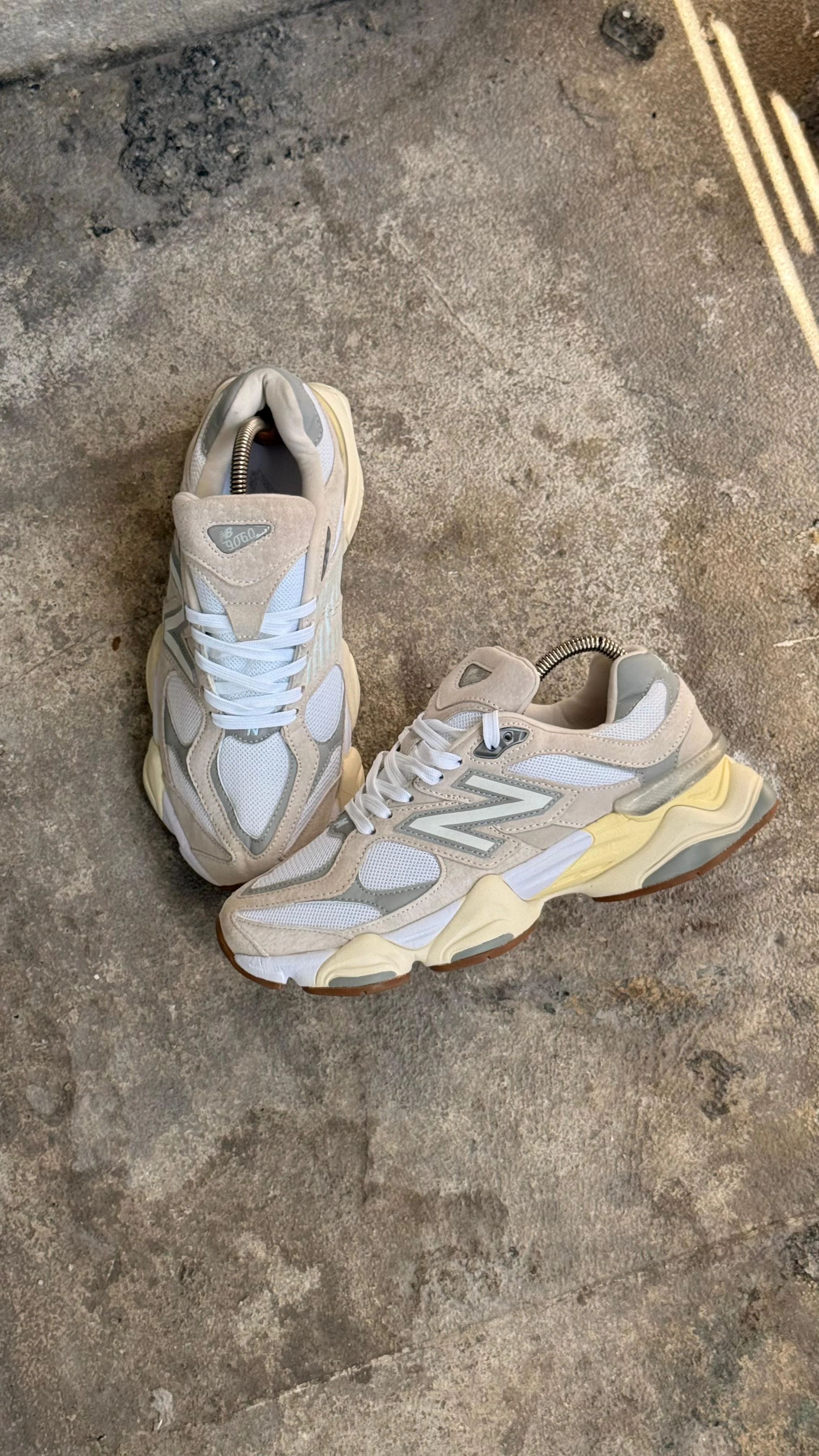 NEW BALANCE 9060 BLANCO BEIGE - Image 3
