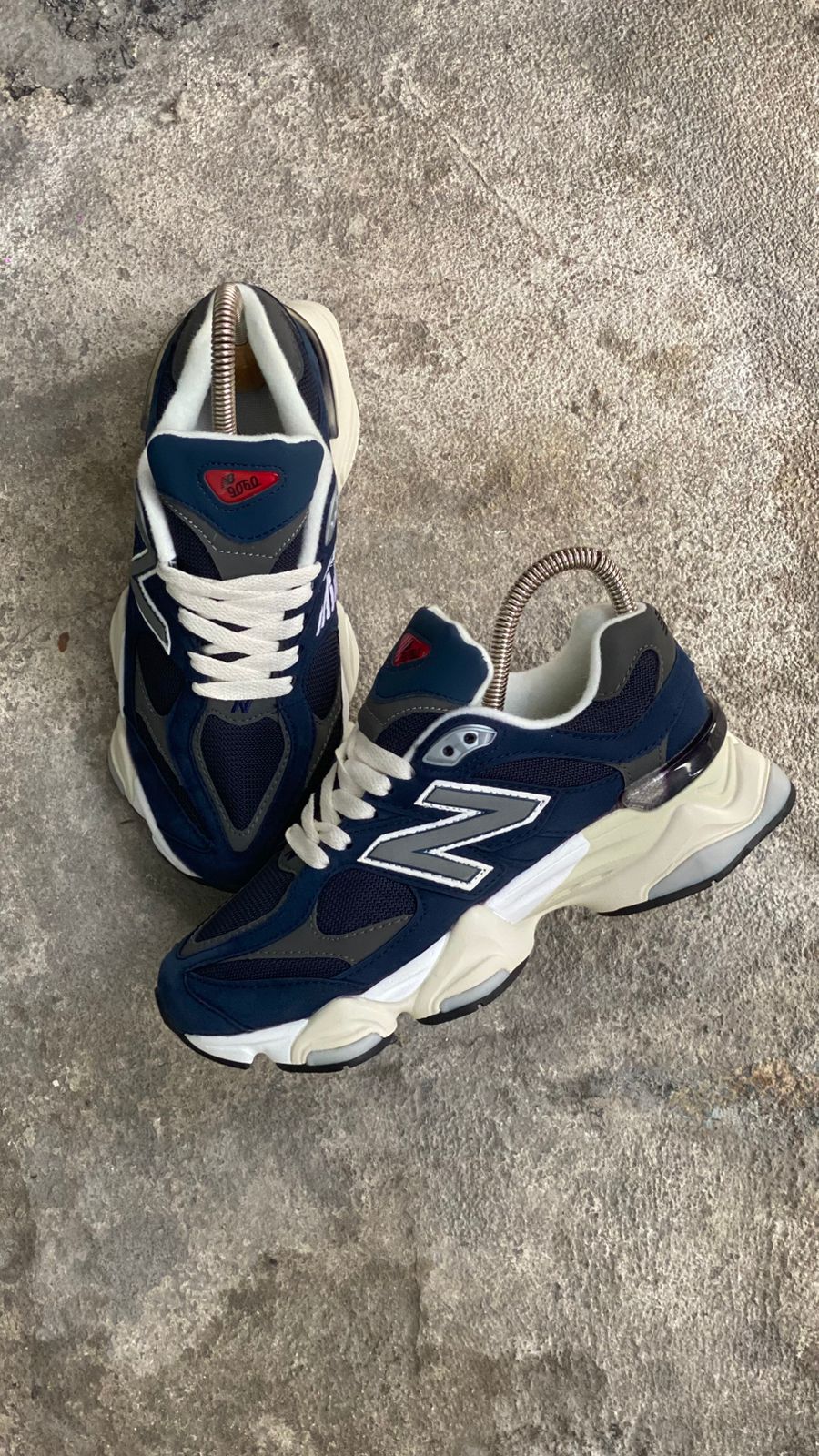 NEW BALANCE 9060 DAMA BEIGE AZUL - Image 3