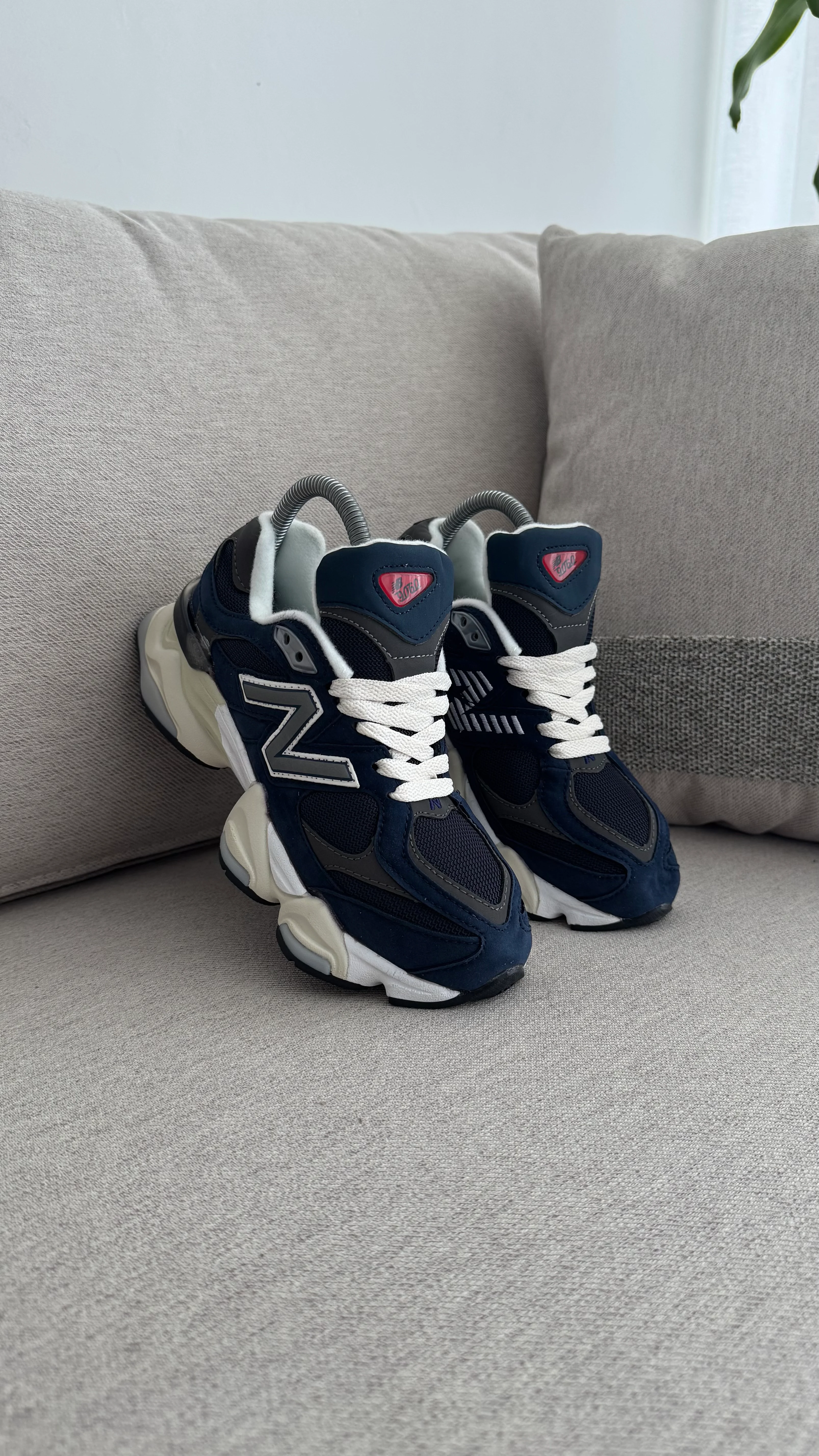 NEW BALANCE 9060 DAMA BEIGE AZUL - Image 7