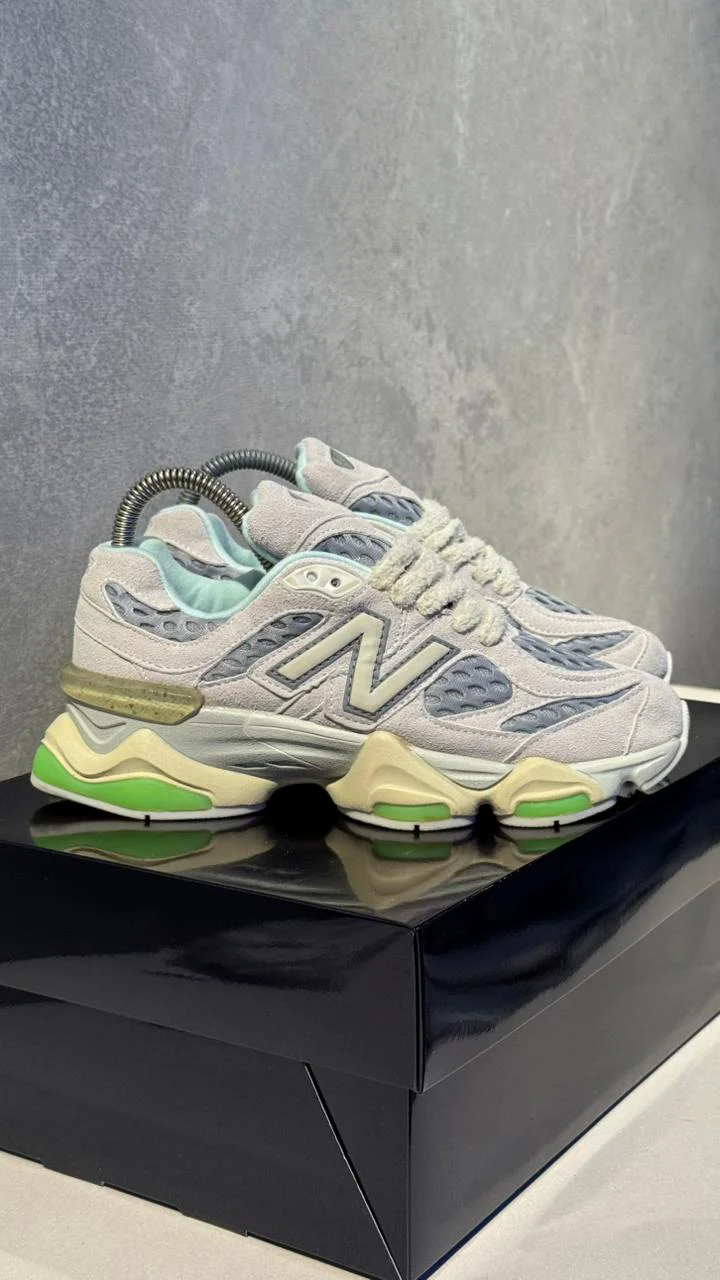 NEW BALANCE 9060 GRIS PRINT VERDE - Image 4