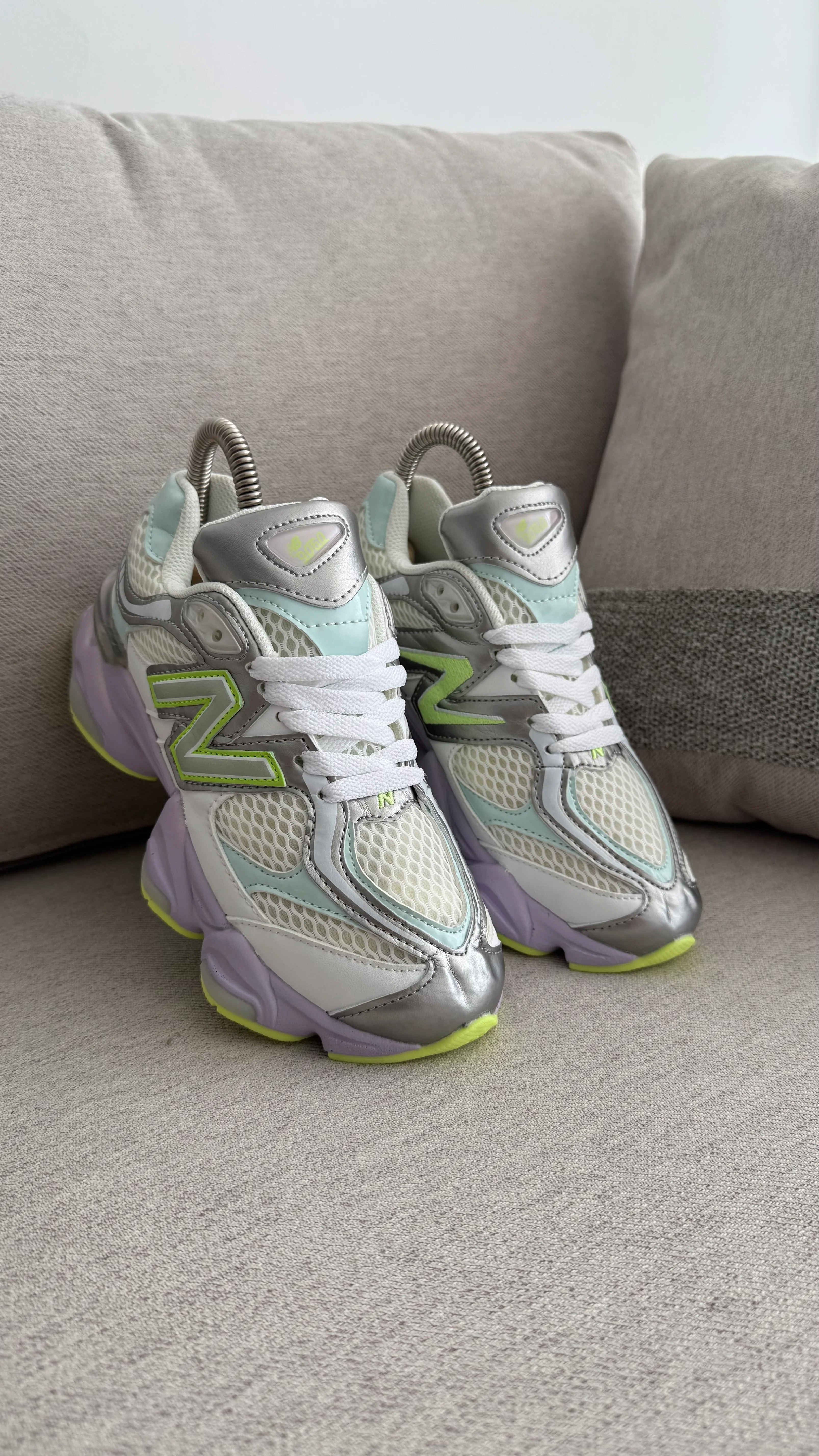 NEW BALANCE 9060 MORADO VERDE - Image 7