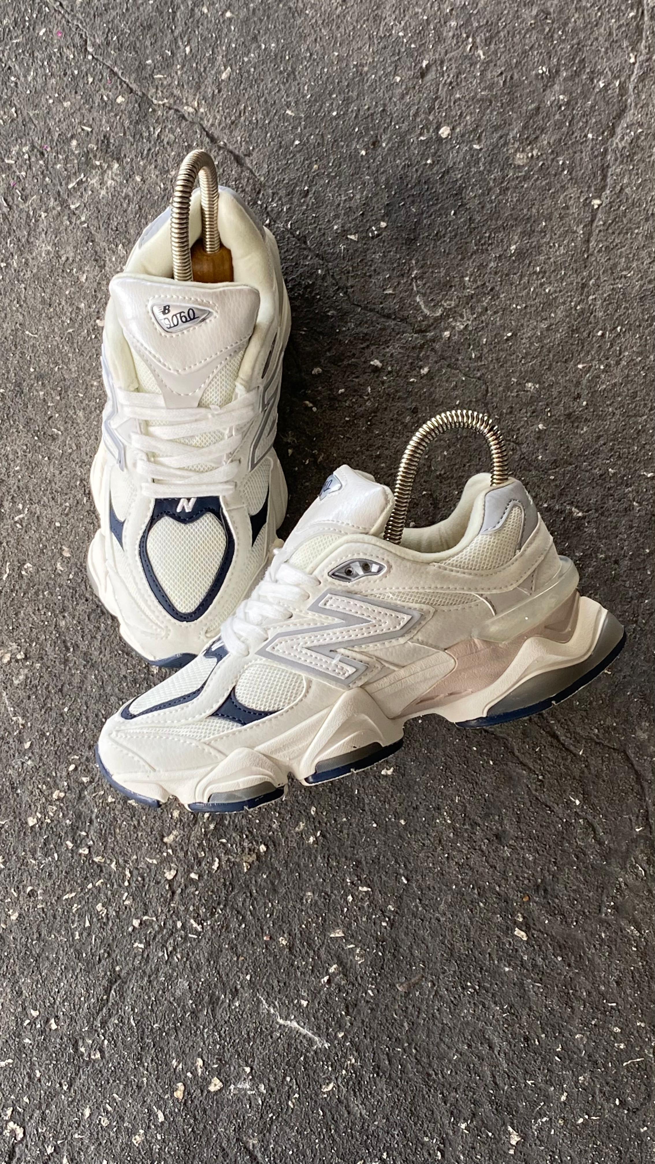 NEW BALANCE 9060 BLANCO ROSA - Image 3