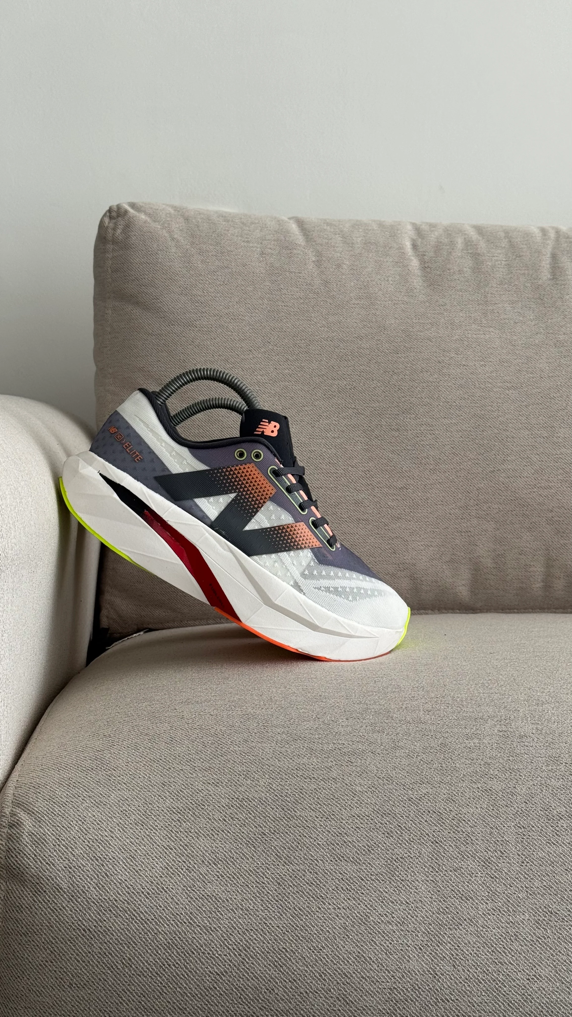 NEW BALANCE ELITE GRIS ROJO - Image 8