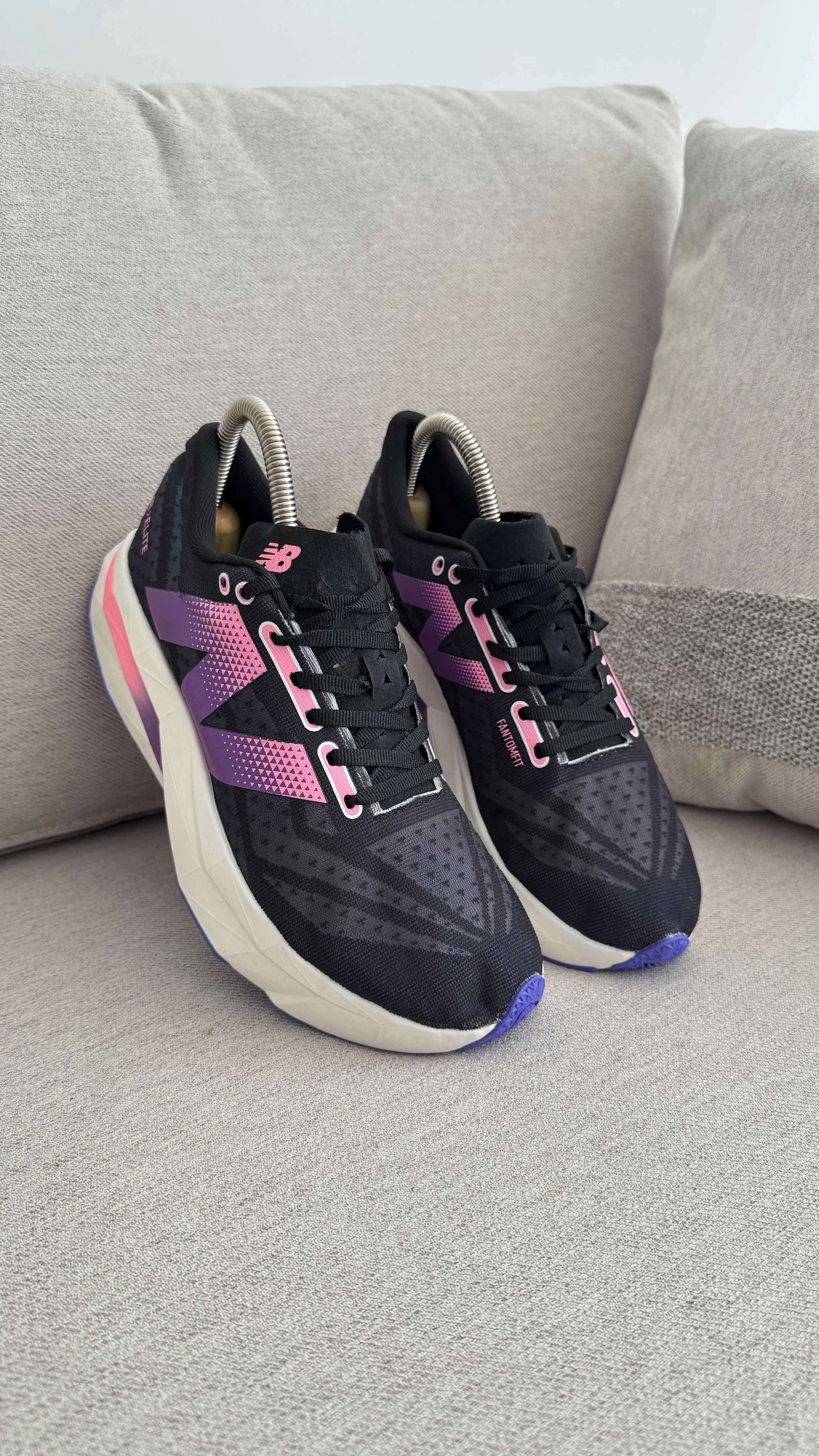 NEW BALANCE ELITE NEGRO MORADO - Image 9