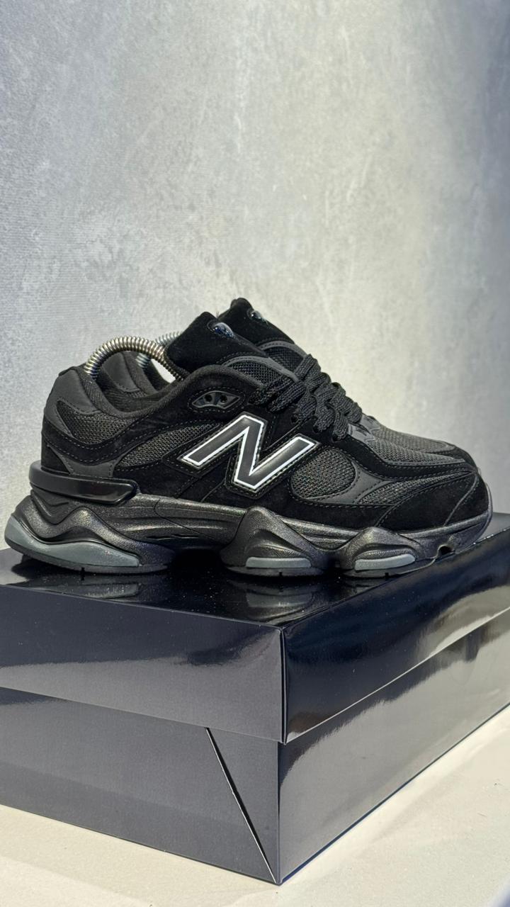 NEW BALANCE NEGRO LINEA BLANCA - Image 4