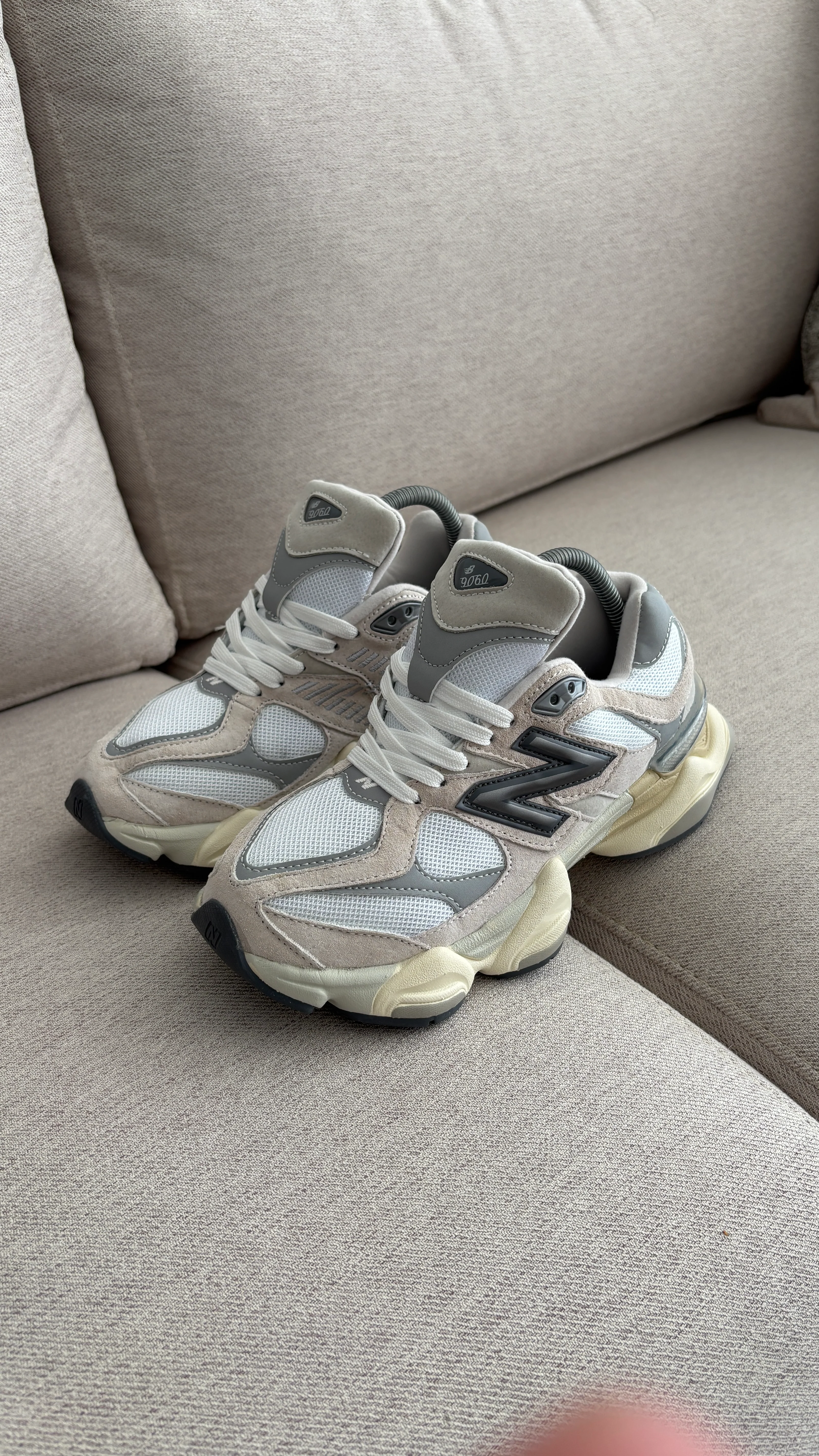 NEW BALANCE 9060 BEIGE ROSA - Image 7