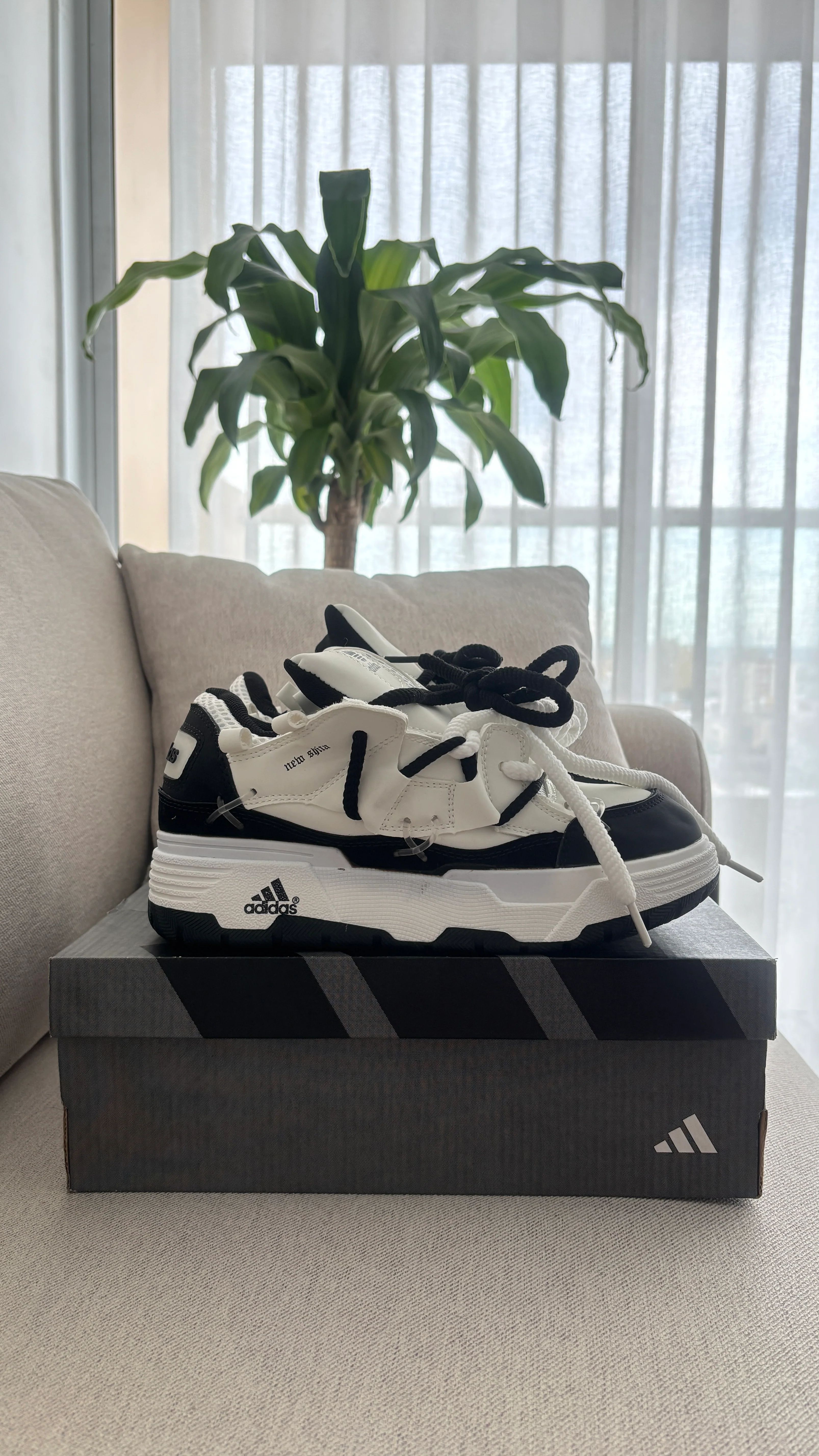 NEW SHITA BLANCO NEGRO - Image 7