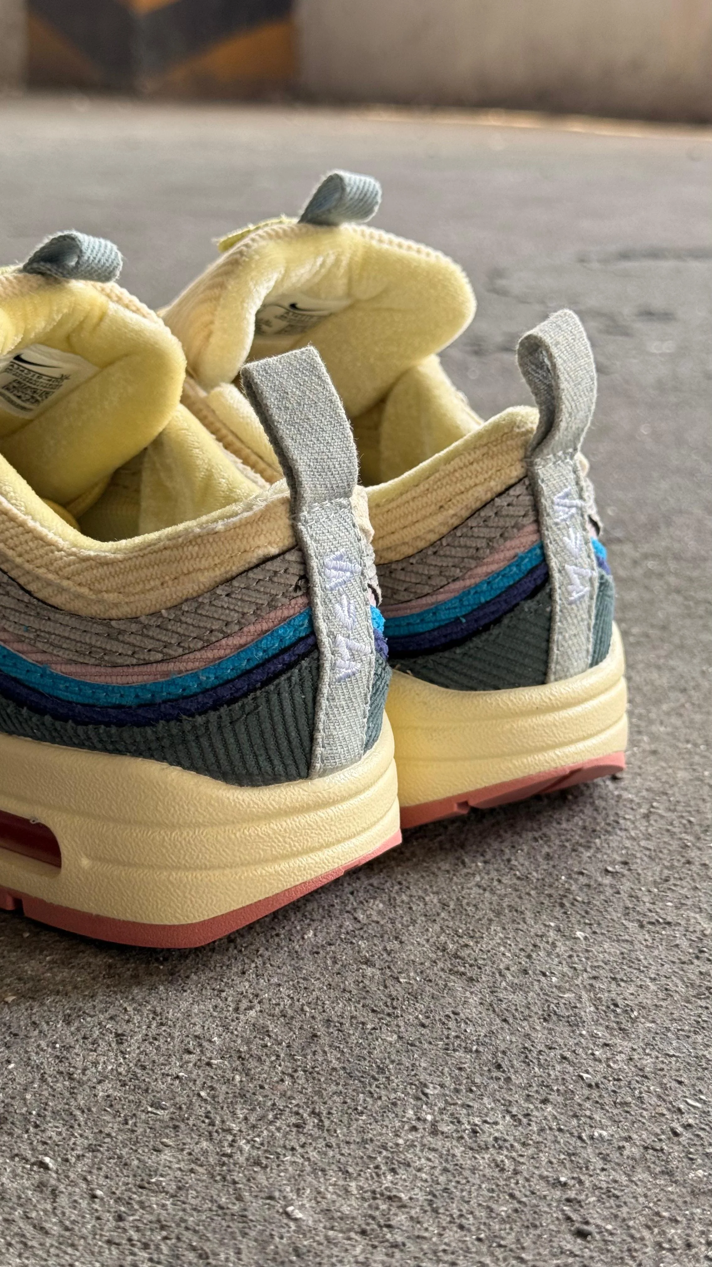 NIKE 2000 BEIGE COLOR - Image 3