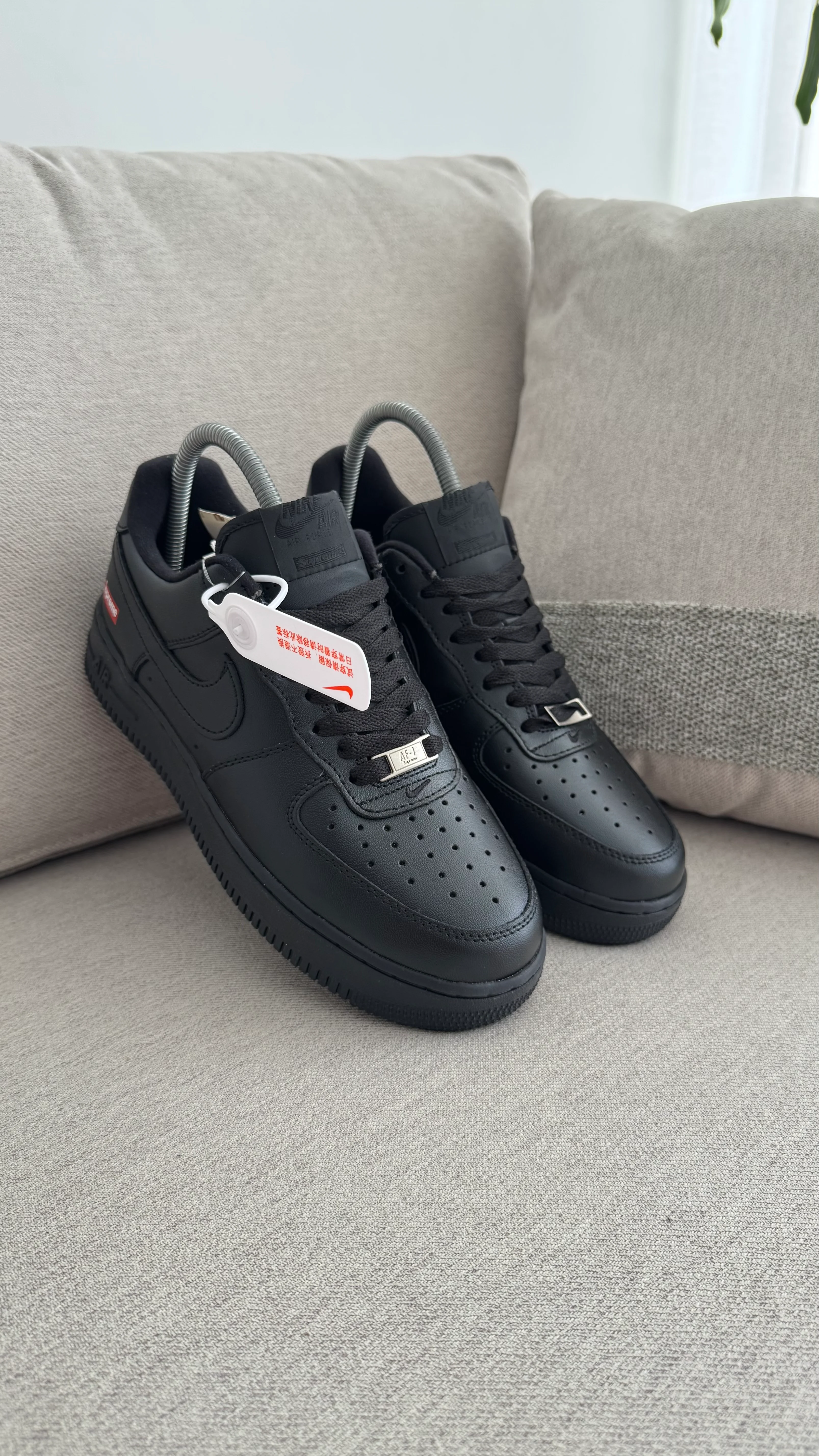 NIKE AF1 SUPREME NEGRO - Image 3