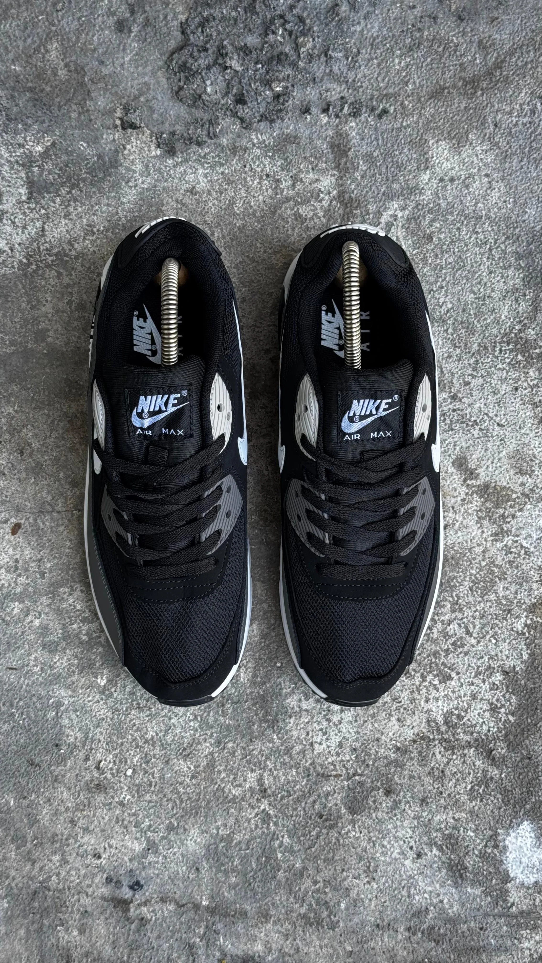 NIKE AIR MAX 90 NEGRO GRIS BLANCO - Image 2