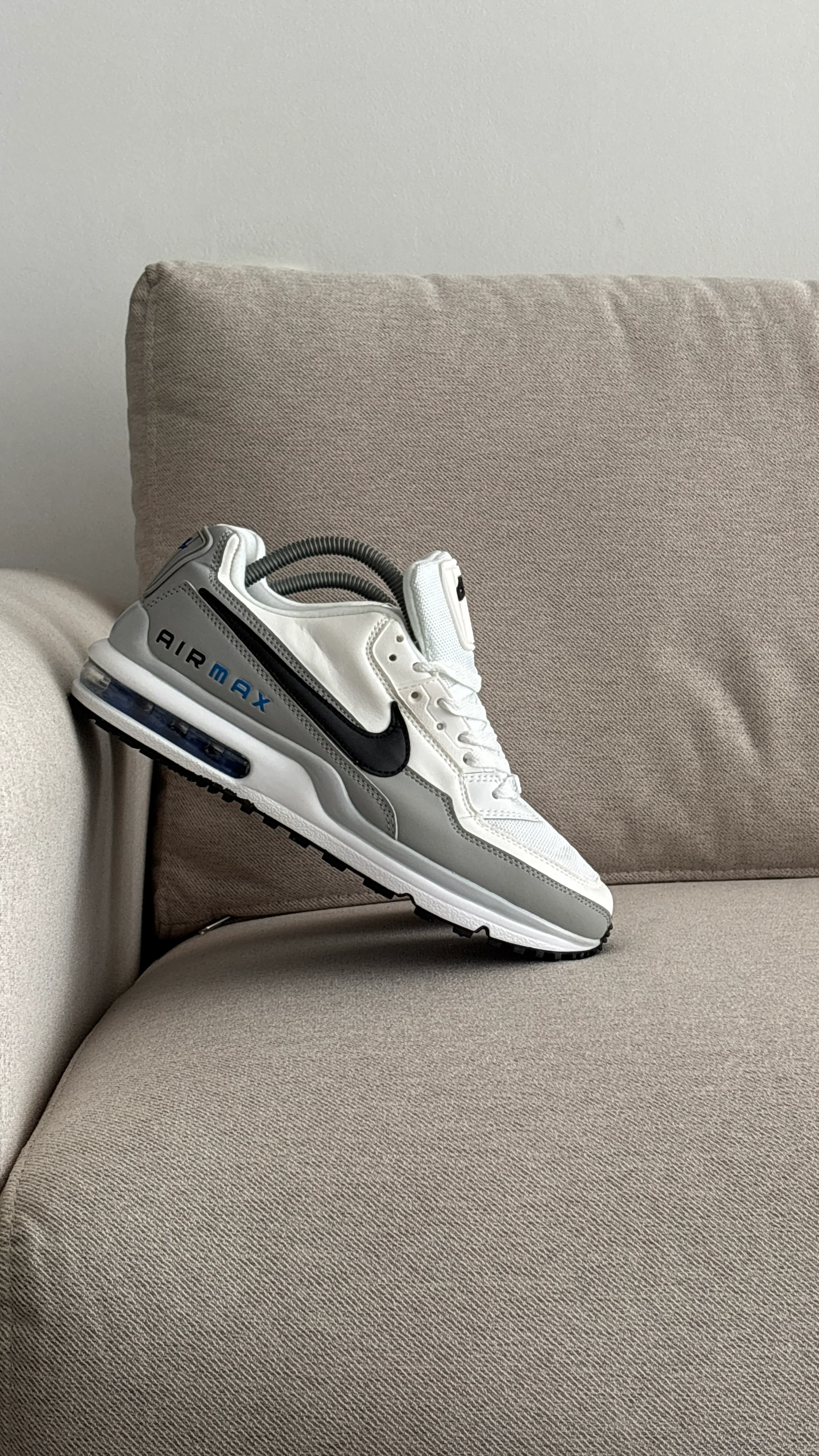 NIKE AIR MAX LTD BLANCO GRIS - Image 5