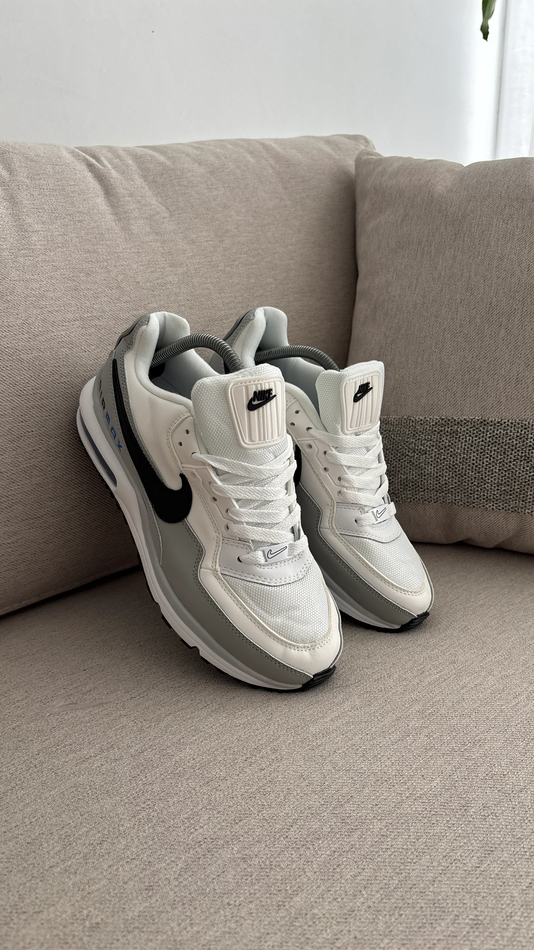 NIKE AIR MAX LTD BLANCO GRIS - Image 6