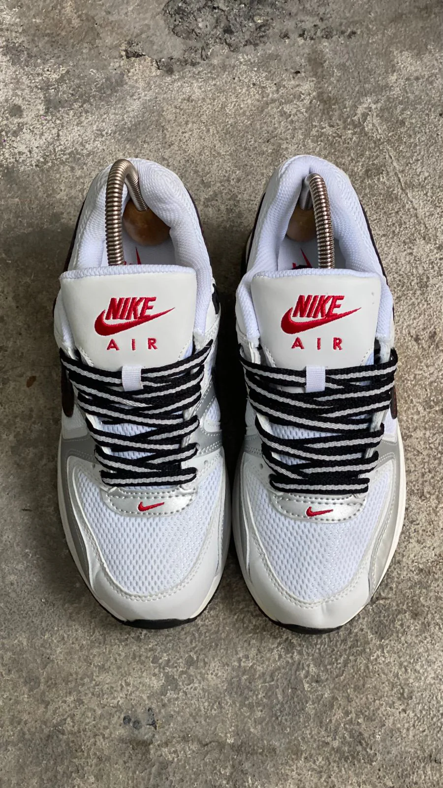 NIKE AIR MAX LTD BLANCO GRIS CHULO NEGRO - Image 2