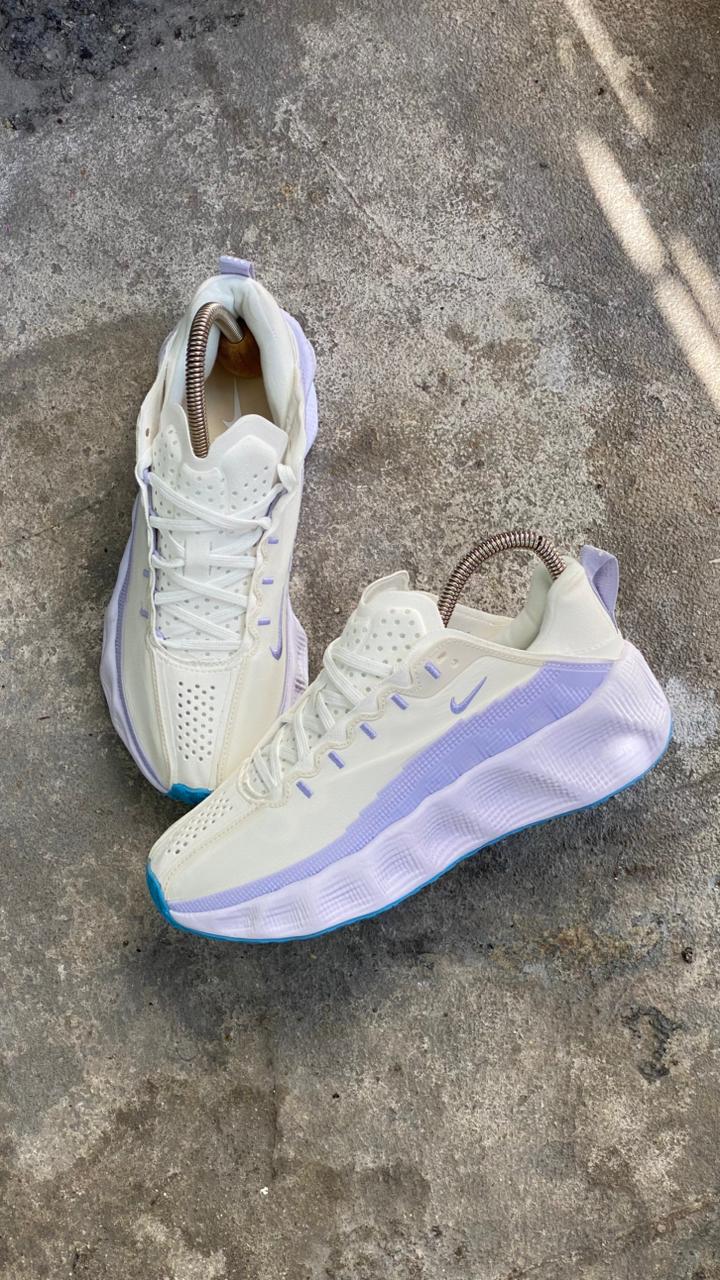 NIKE AVA ROVER BLANCO MORADO - Image 3