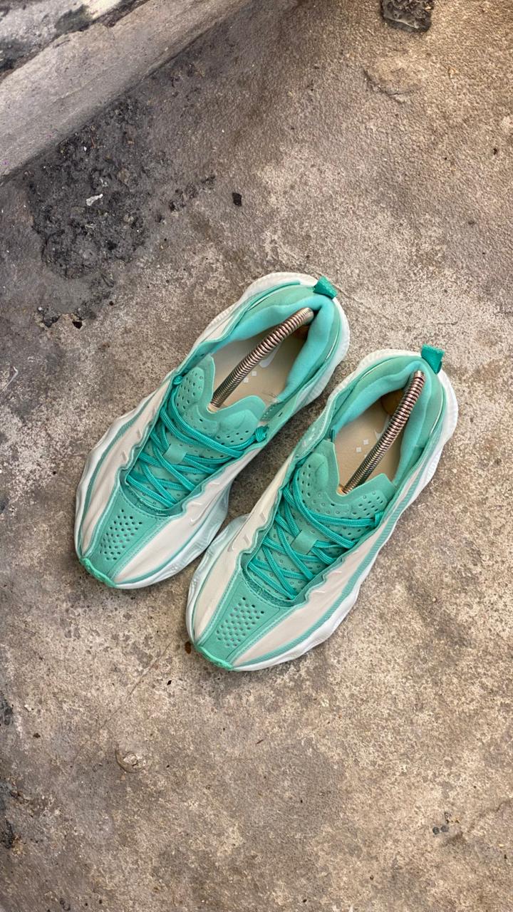 NIKE AVA ROVER BLANCO VERDE MARINO - Image 2
