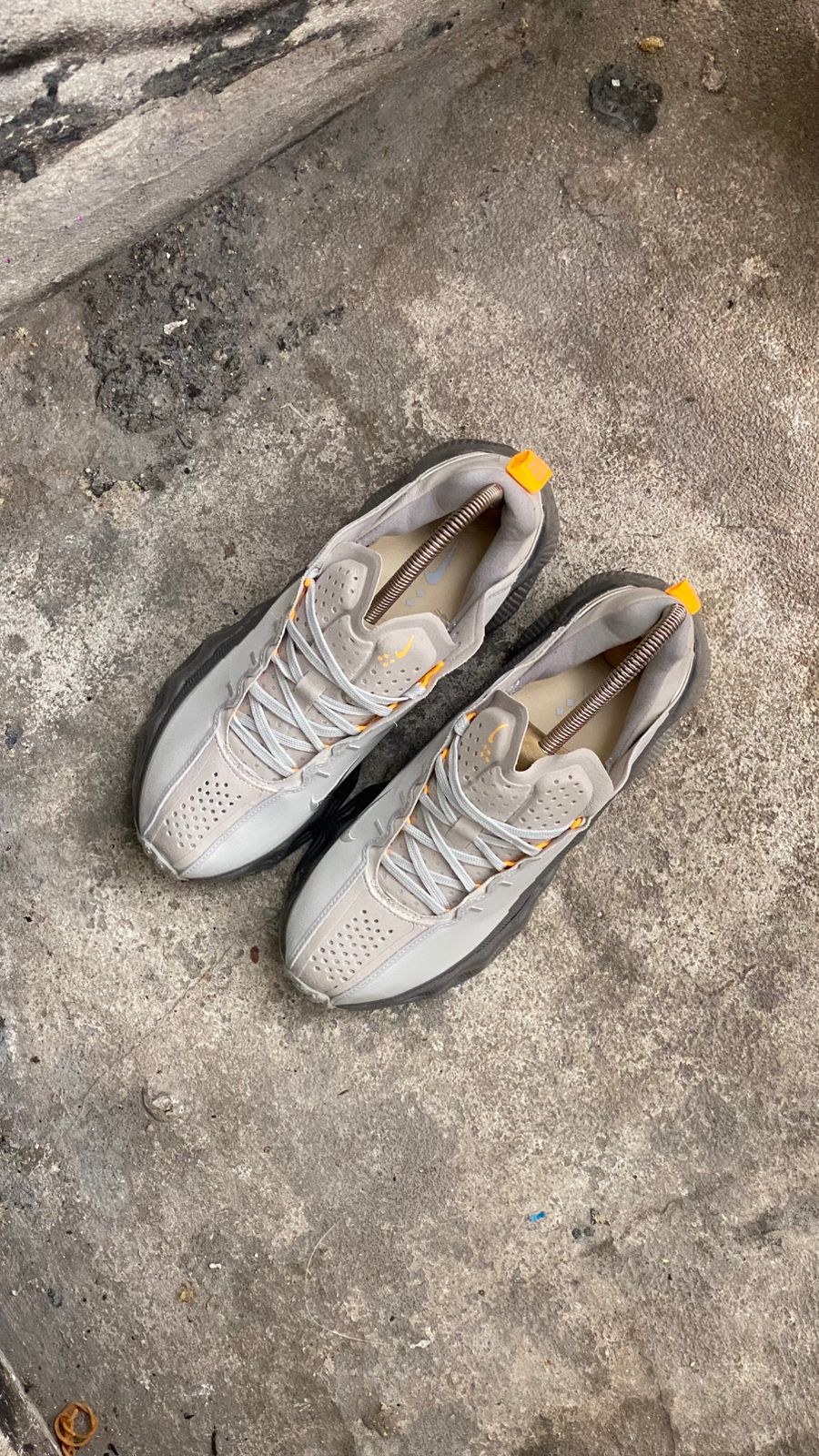 NIKE AVA ROVER GRIS CLARO OSCURO - Image 2