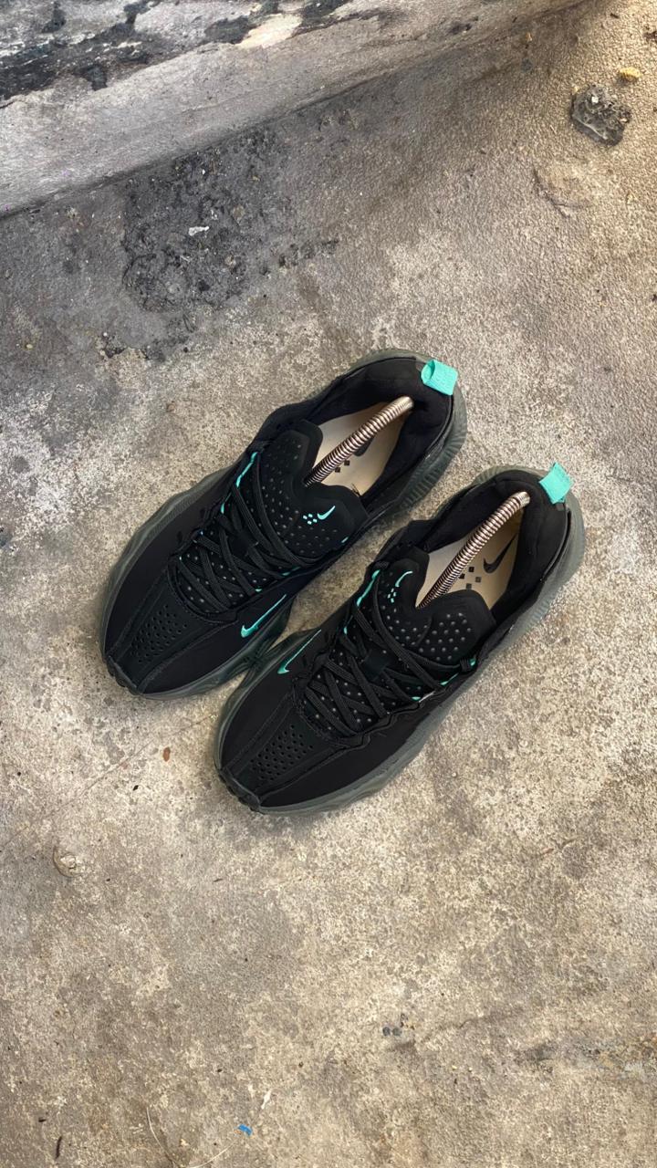 NIKE AVA ROVER NEGRO GRIS CHULO VERDE - Image 2