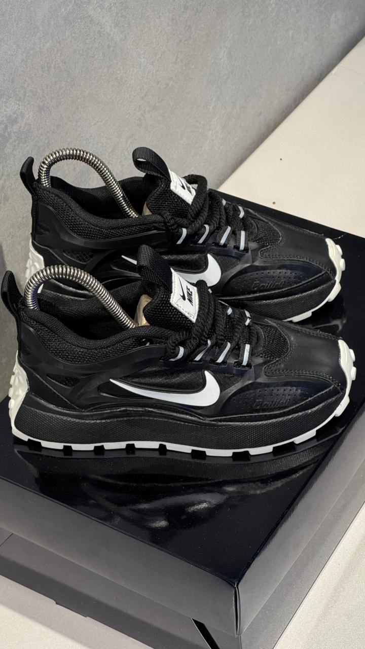 NIKE BALLELY  NEGRO BLANCO PROMO - Image 4