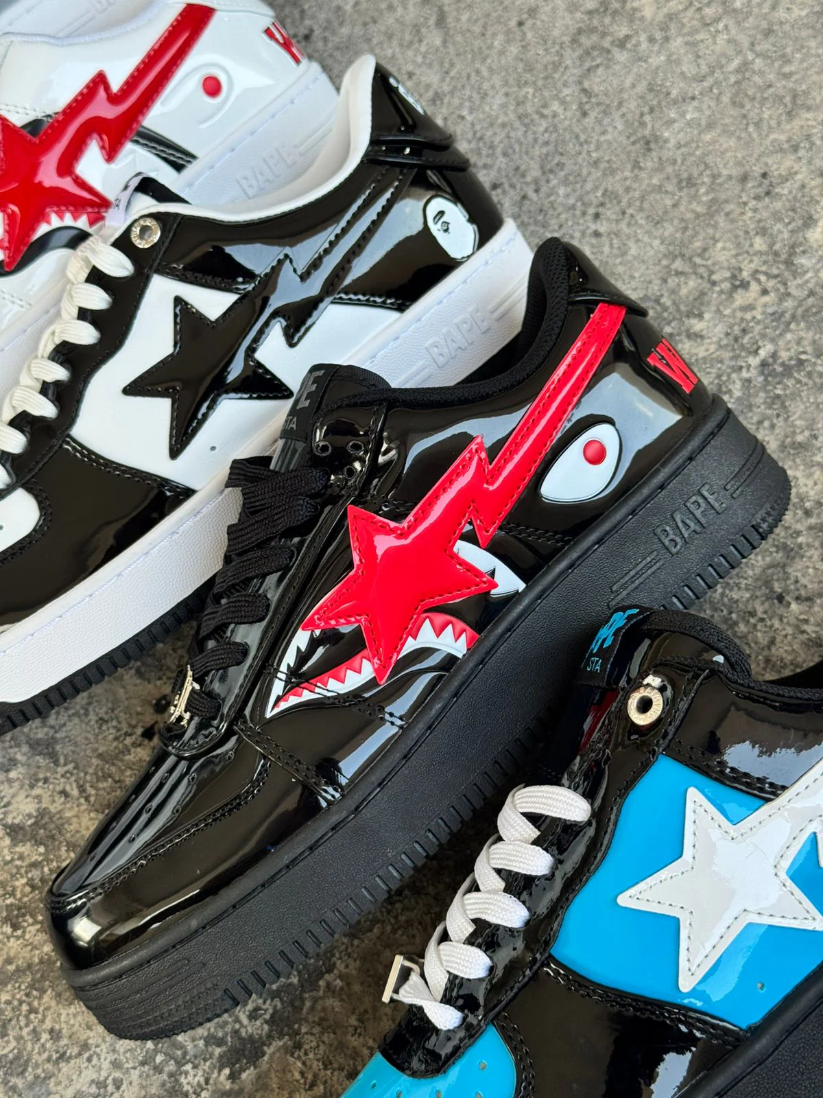 NIKE BAPE NEGRO ROJO - Image 2