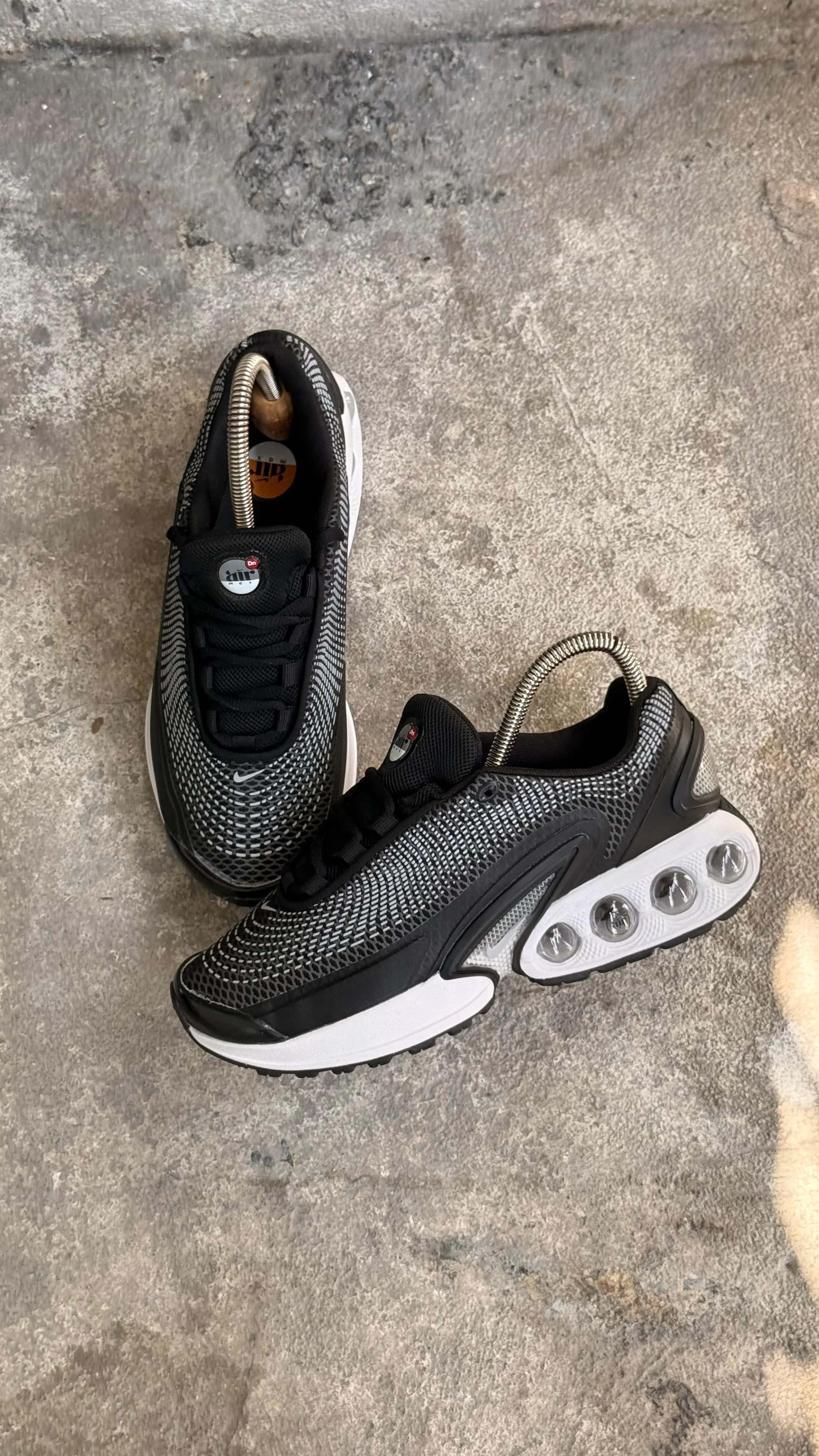 NIKE CAMARA NEGRO BLANCO PROMO - Image 3