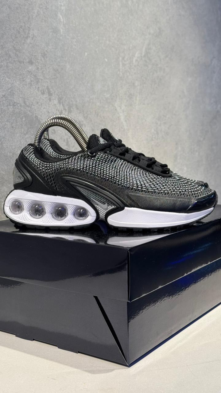 NIKE CAMARA NEGRO BLANCO PROMO - Image 5