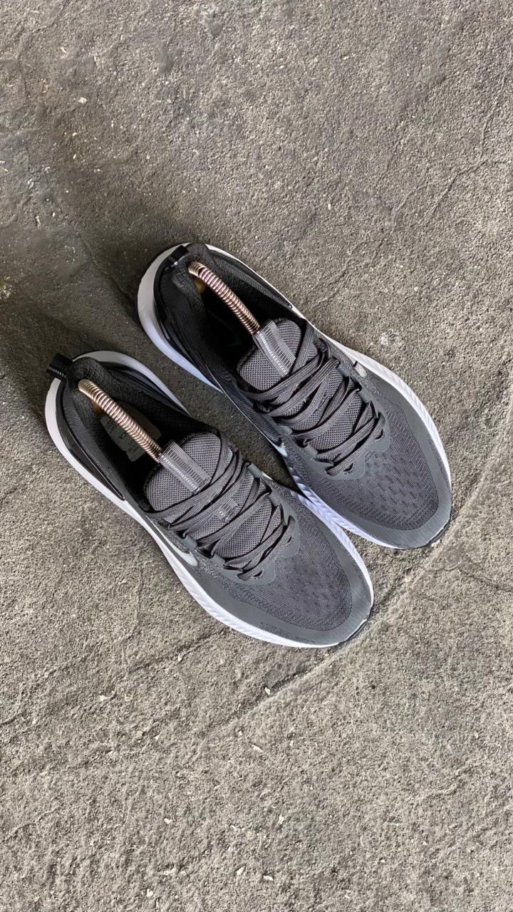 NIKE DIAMANTE NEGRO BLANCO - Image 3